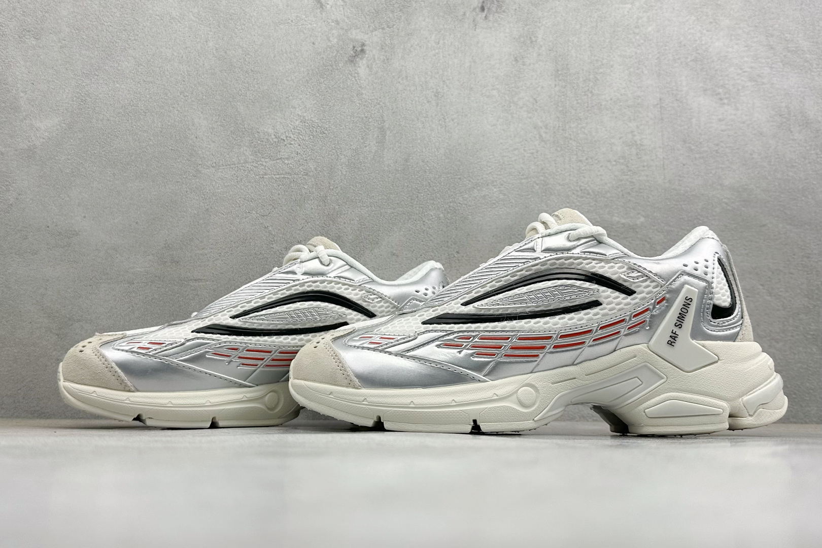 250 RAF SIMONS RESPONSE TRAIL”水泡” 先锋潮流 复古低帮休闲鞋 独家定制鞋盒 HR830002S