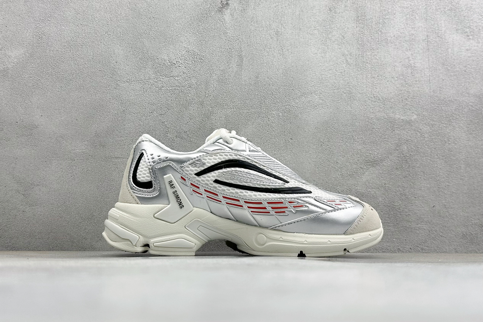250 RAF SIMONS RESPONSE TRAIL”水泡” 先锋潮流 复古低帮休闲鞋 独家定制鞋盒 HR830002S