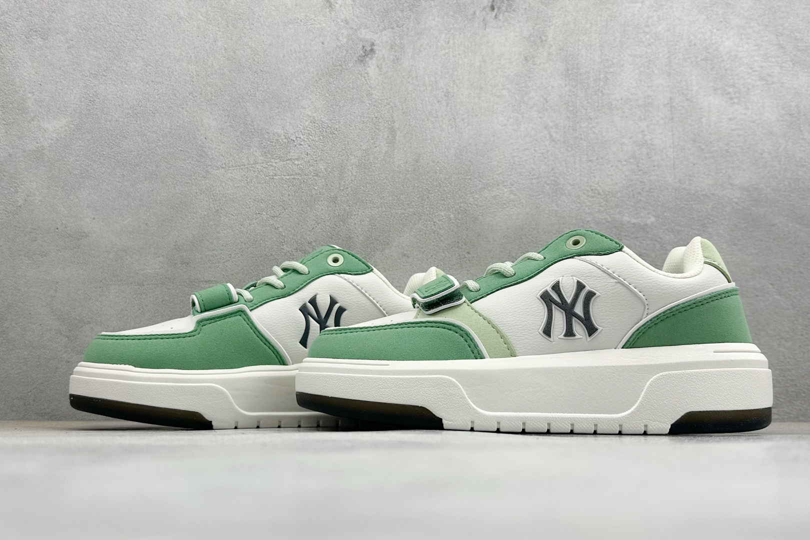 170 MLB TROPHY VINTAGE LT 纽约洋基队 潮流时尚厚底运动鞋 3ASXM086N-Chinese UA Cheap High Quatity Brand Clothes Bags handbags Sneakers wholesale wholesaler seller from China Factory suppliers Fashion Clothing Shoes best Quality Beautiful Price 170 MLB TROPHY VINTAGE LT 纽约洋基队 潮流时尚厚底运动鞋 3ASXM086N