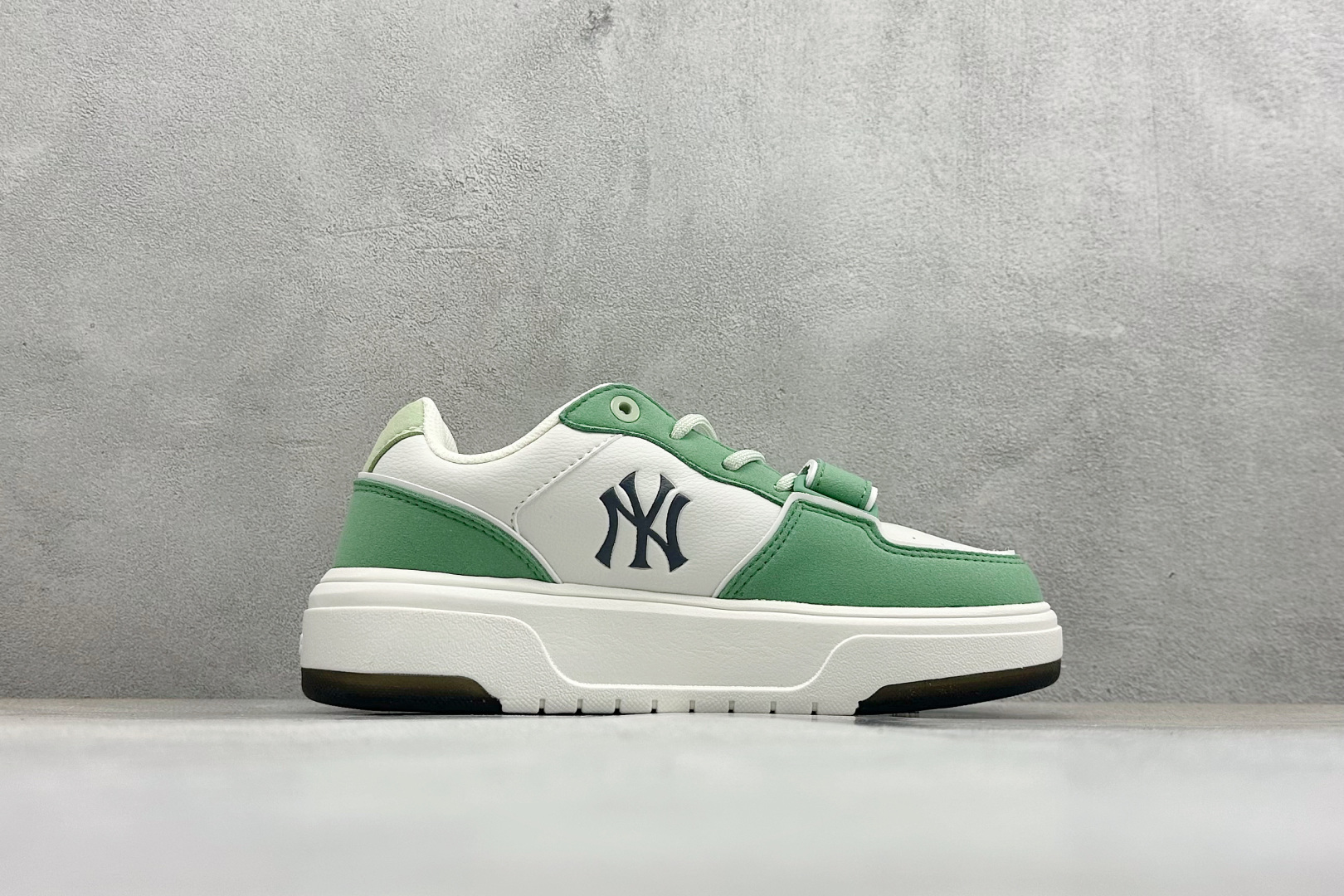 170 MLB TROPHY VINTAGE LT 纽约洋基队 潮流时尚厚底运动鞋 3ASXM086N-Chinese UA Cheap High Quatity Brand Clothes Bags handbags Sneakers wholesale wholesaler seller from China Factory suppliers Fashion Clothing Shoes best Quality Beautiful Price 170 MLB TROPHY VINTAGE LT 纽约洋基队 潮流时尚厚底运动鞋 3ASXM086N