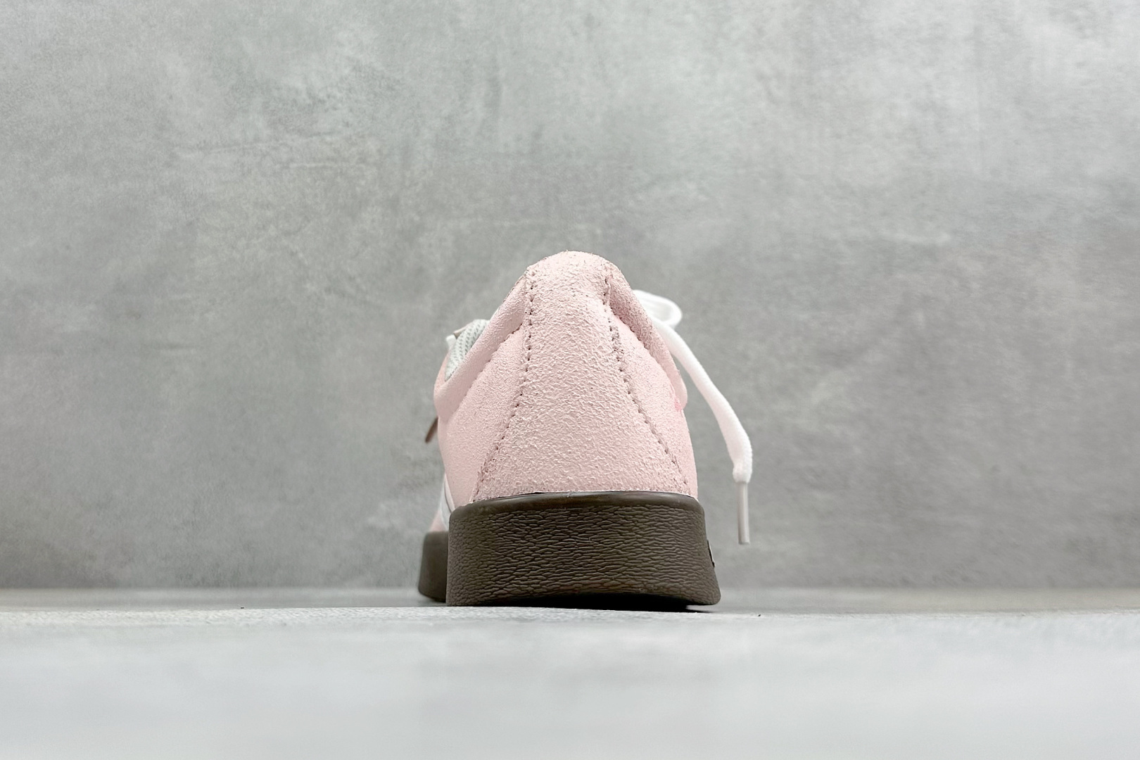 280 Adidas VI Court CLASSIC 三叶草休闲复古运动板鞋 HQ1802