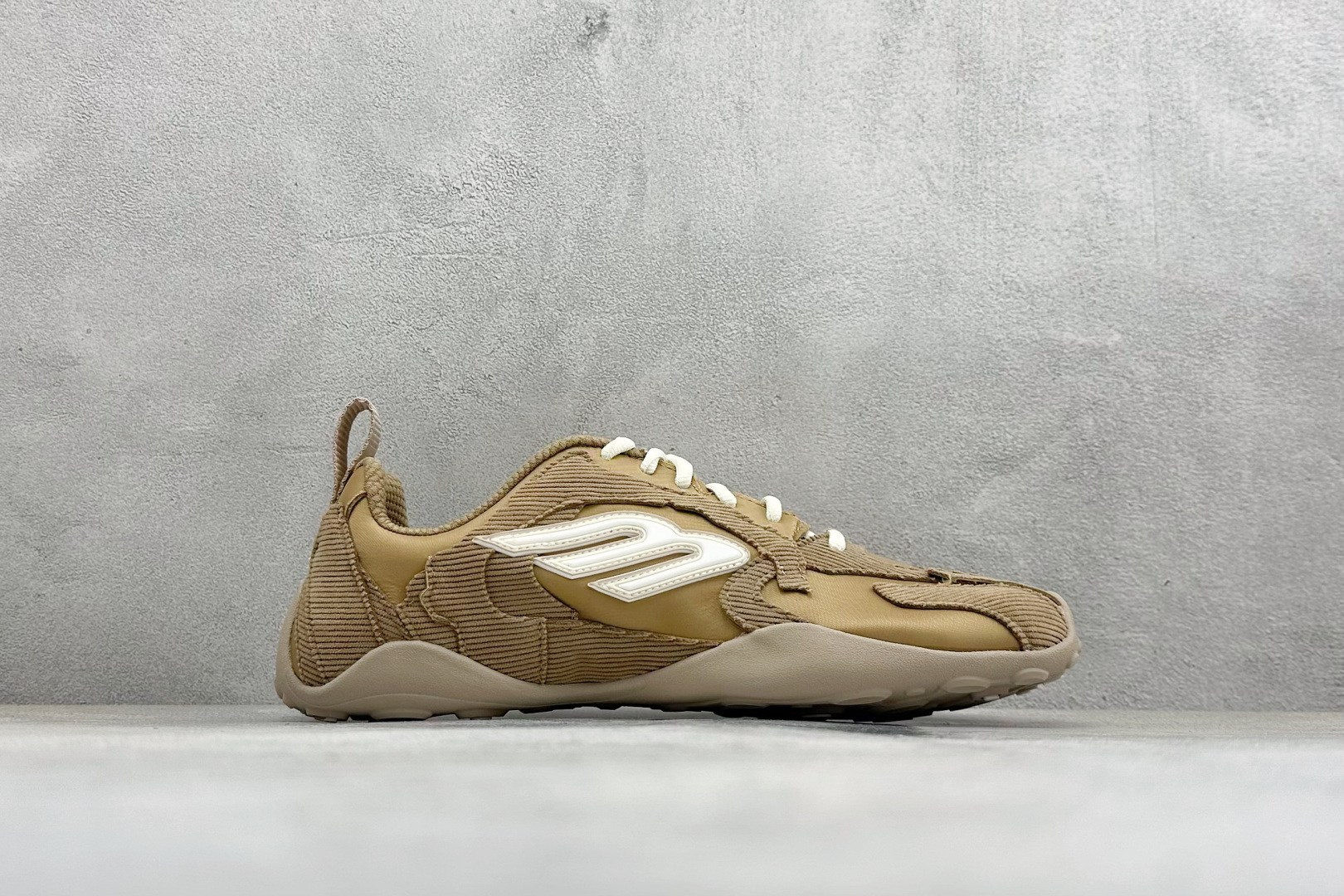 OK版Balenciaga 巴黎世家 16代 MONDAY 其前卫的设计-Top High Quatity Cheap Sneakers Fashion Clothing Clothes Bags handbags Shoes of all Brand wholesale With The best Quality And Beautiful Price from China Factory Chinese suppliers wholesaler seller OK版Balenciaga 巴黎世家 16代 MONDAY 其前卫的设计