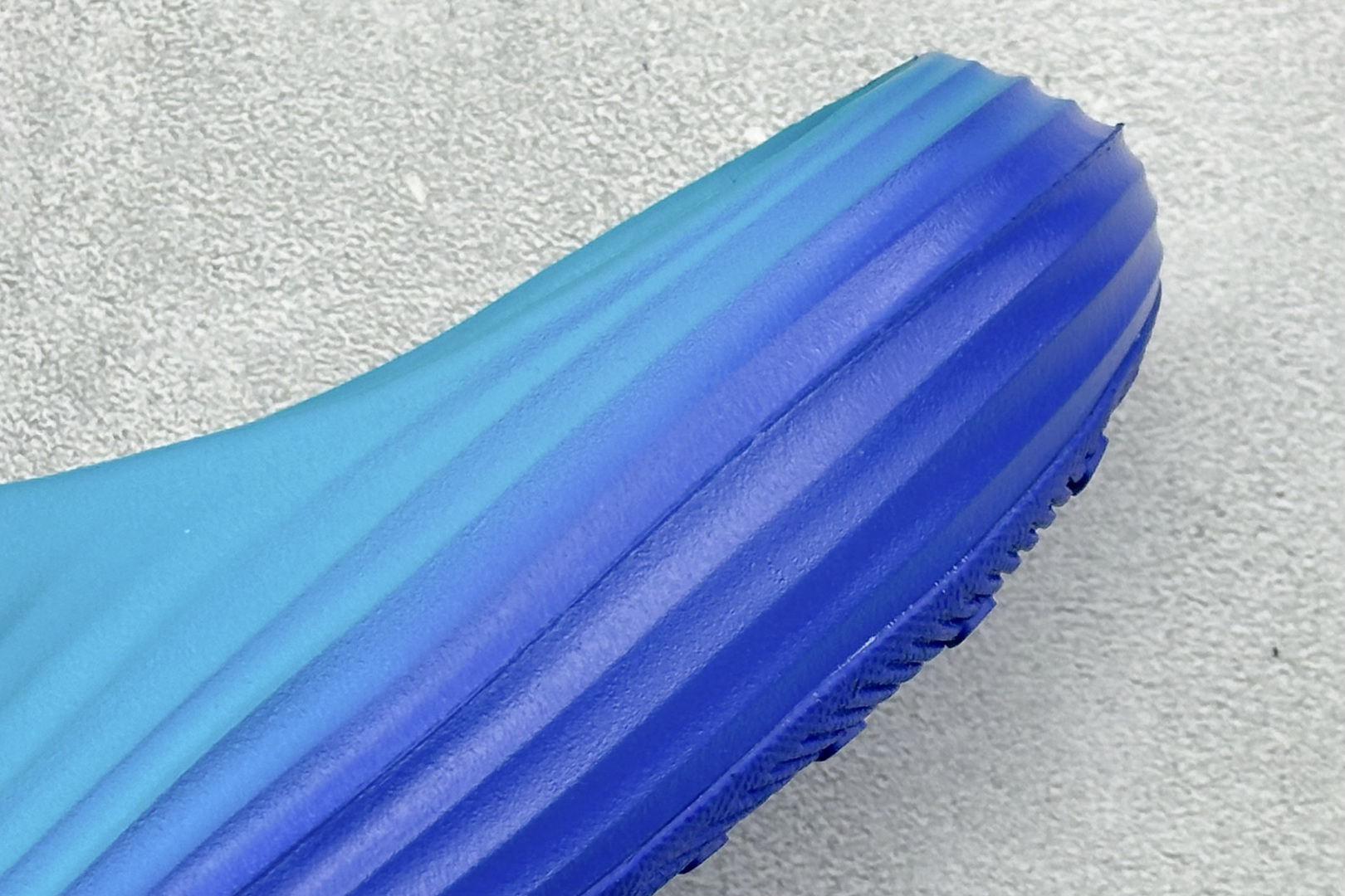 Y版Nike ReactX Rejuven8 Slide 耐克夏日穿搭凉鞋 HV4479-300-Top High Quatity Cheap Sneakers Fashion Clothing Clothes Bags handbags Shoes of all Brand wholesale With The best Quality And Beautiful Price from China Factory Chinese suppliers wholesaler seller Y版Nike ReactX Rejuven8 Slide 耐克夏日穿搭凉鞋 HV4479-300