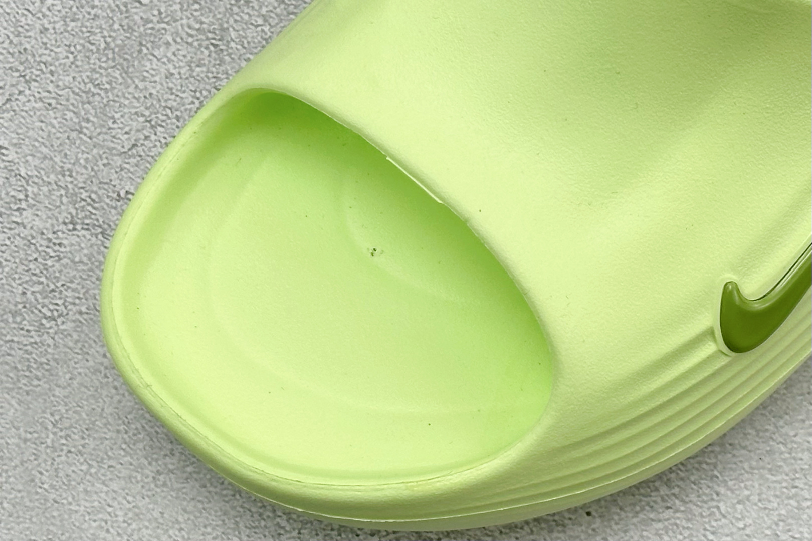 Y版Nike ReactX Rejuven8 Slide 耐克夏日穿搭凉鞋 HV4479-700-Top High Quatity Cheap Sneakers Fashion Clothing Clothes Bags handbags Shoes of all Brand wholesale With The best Quality And Beautiful Price from China Factory Chinese suppliers wholesaler seller Y版Nike ReactX Rejuven8 Slide 耐克夏日穿搭凉鞋 HV4479-700