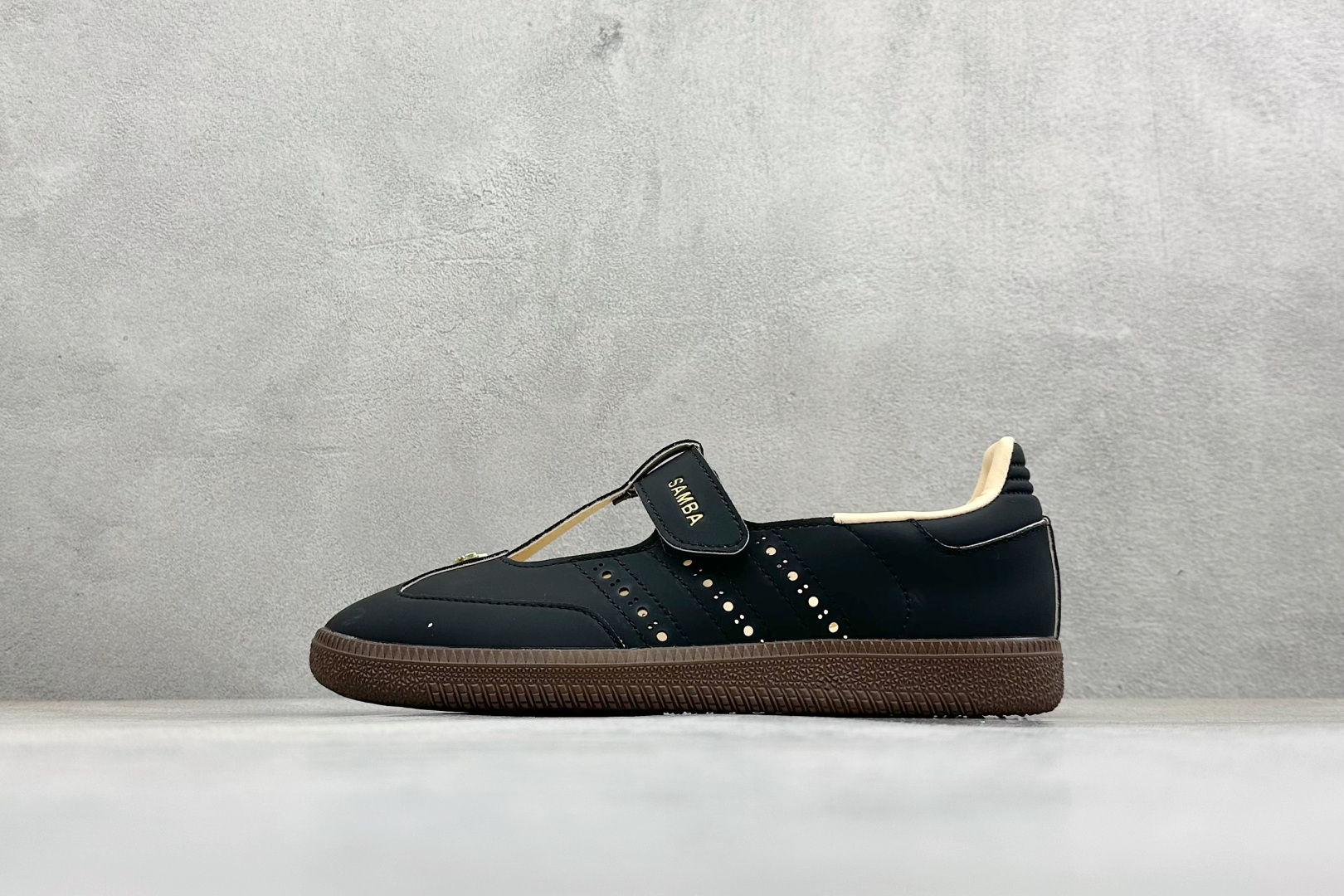 140 XR版Adidas SAMBA JANE W 阿迪达斯 玛丽珍 懒人一脚蹬 KJ3970
