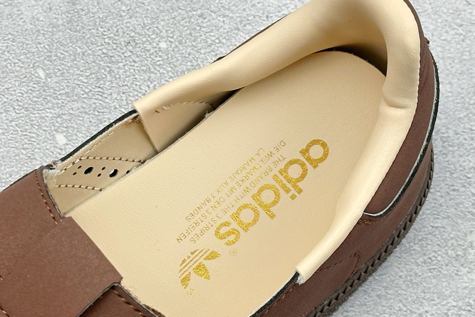 140 XR版Adidas SAMBA JANE W 阿迪达斯 玛丽珍 懒人一脚蹬 HP7130