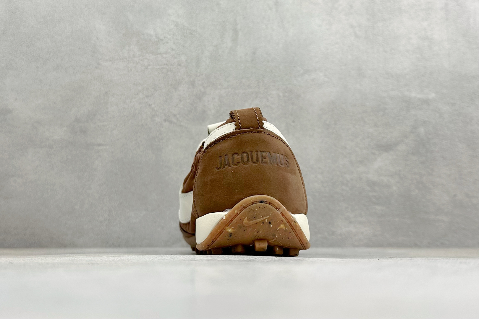 Jacquemus x Nike Moon Shoe SP 网红薄底低帮生活休闲鞋 HV8547-200-Top High Quatity Cheap Sneakers Fashion Clothing Clothes Bags handbags Shoes of all Brand wholesale With The best Quality And Beautiful Price from China Factory Chinese suppliers wholesaler seller Jacquemus x Nike Moon Shoe SP 网红薄底低帮生活休闲鞋 HV8547-200