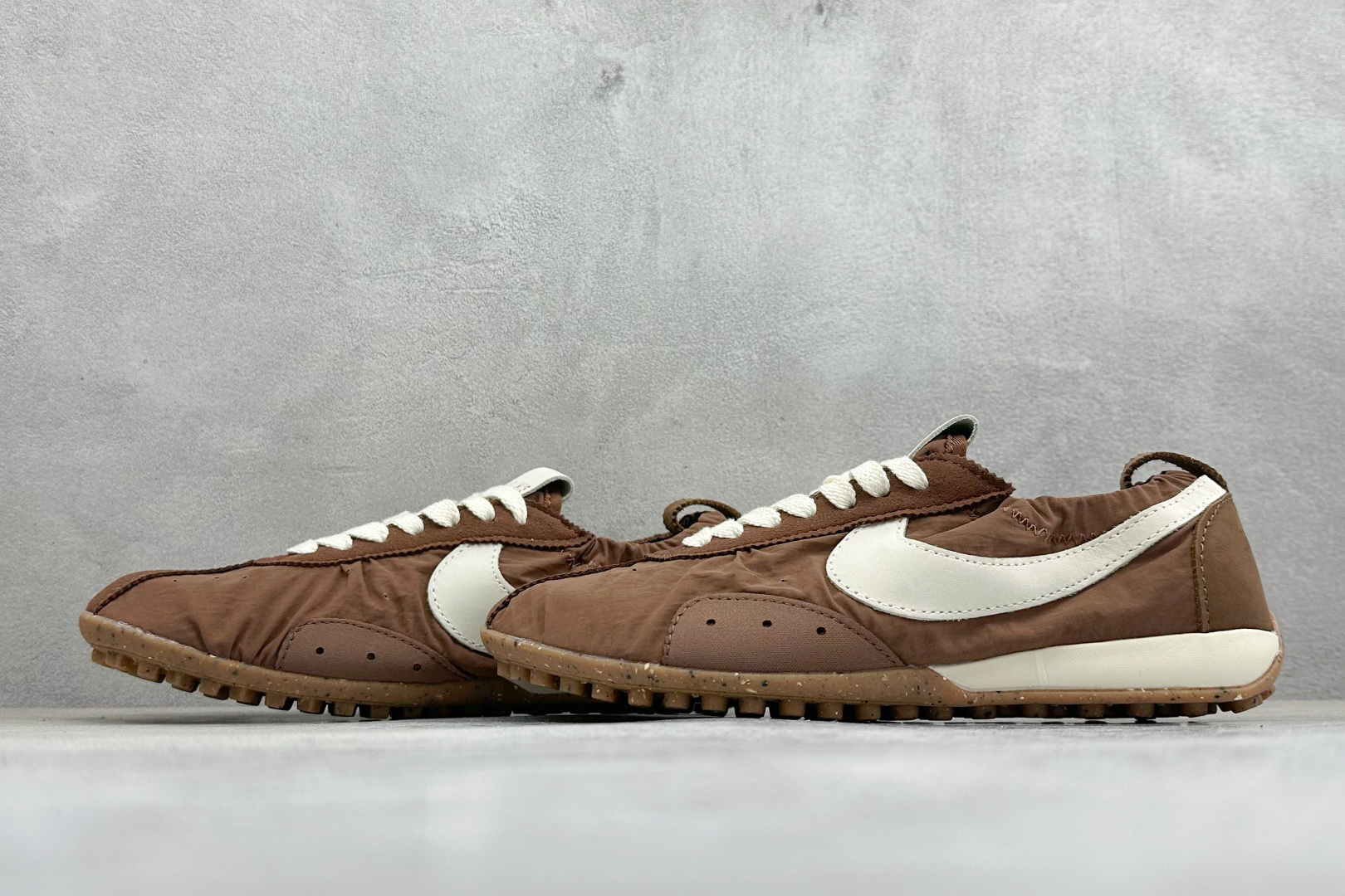 Jacquemus x Nike Moon Shoe SP 网红薄底低帮生活休闲鞋 HV8547-200-Top High Quatity Cheap Sneakers Fashion Clothing Clothes Bags handbags Shoes of all Brand wholesale With The best Quality And Beautiful Price from China Factory Chinese suppliers wholesaler seller Jacquemus x Nike Moon Shoe SP 网红薄底低帮生活休闲鞋 HV8547-200