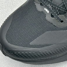 RS版Adidas Adizero Evo SL ATR M 阿迪超轻透气缓震跑鞋 整体外观造型与adi RS版Adidas Adizero Evo SL ATR M 阿迪超轻透气缓震跑鞋 整体外观造型与adi