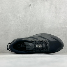 RS版Adidas Adizero Evo SL ATR M 阿迪超轻透气缓震跑鞋 整体外观造型与adi RS版Adidas Adizero Evo SL ATR M 阿迪超轻透气缓震跑鞋 整体外观造型与adi