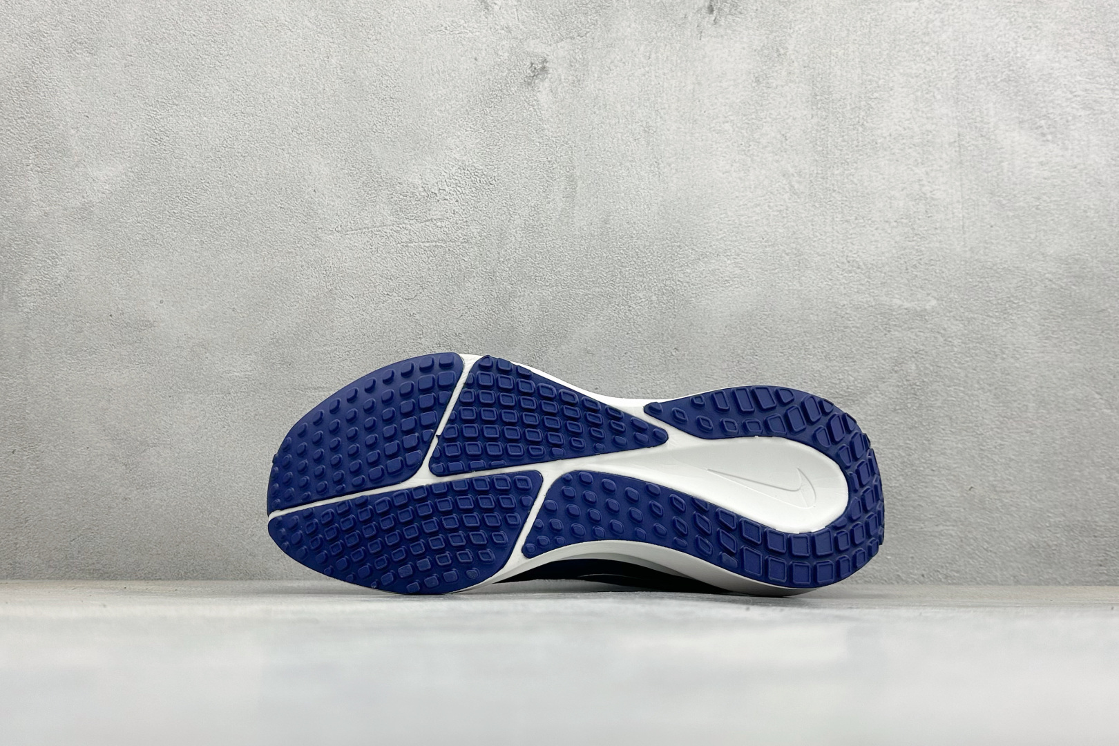 190 Nike Zoom Winflo 登月网面透气跑步鞋 YB2528-005-Chinese UA Cheap High Quatity Brand Clothes Bags handbags Sneakers wholesale wholesaler seller from China Factory suppliers Fashion Clothing Shoes best Quality Beautiful Price 190 Nike Zoom Winflo 登月网面透气跑步鞋 YB2528-005