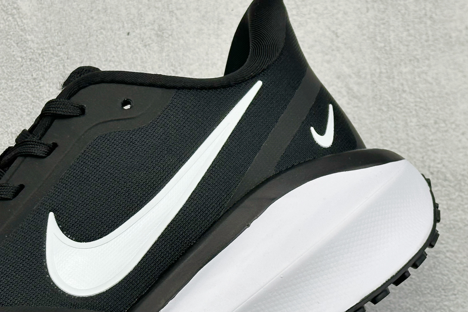190 Nike Zoom Winflo 登月网面透气跑步鞋 YB2528-001-Chinese UA Cheap High Quatity Brand Clothes Bags handbags Sneakers wholesale wholesaler seller from China Factory suppliers Fashion Clothing Shoes best Quality Beautiful Price 190 Nike Zoom Winflo 登月网面透气跑步鞋 YB2528-001