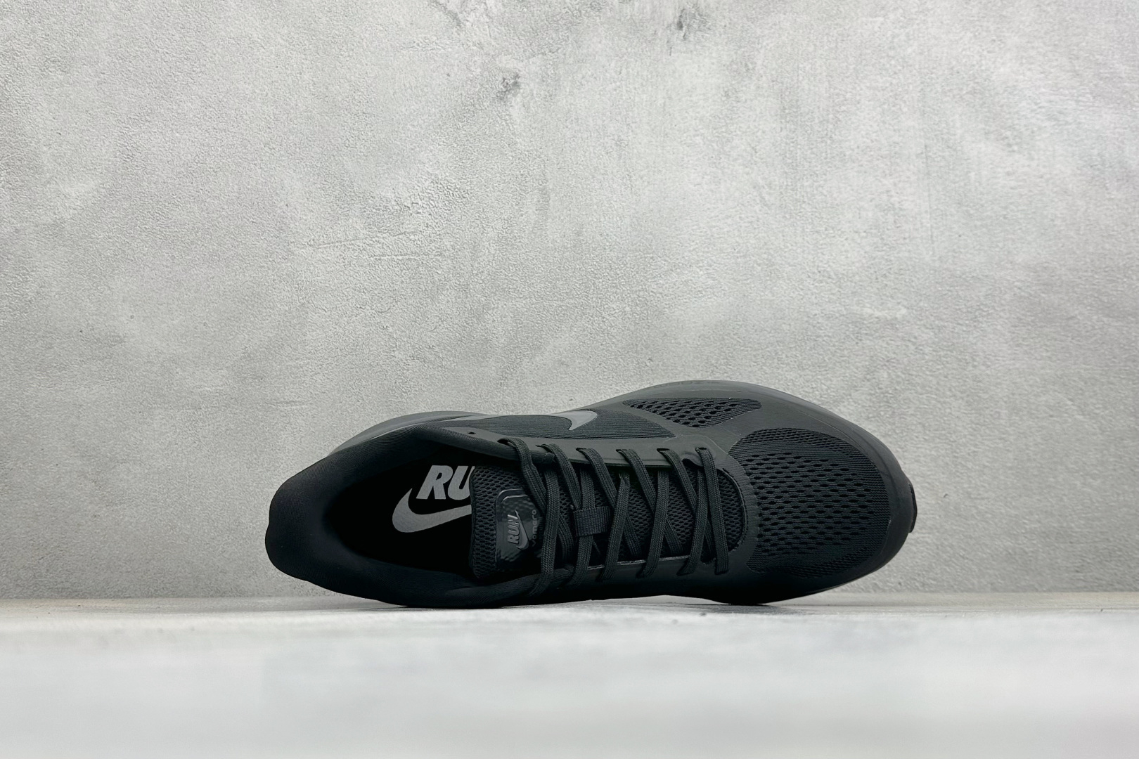 190 Nike Zoom Winflo 登月网面透气跑步鞋 YB2528-002-Chinese UA Cheap High Quatity Brand Clothes Bags handbags Sneakers wholesale wholesaler seller from China Factory suppliers Fashion Clothing Shoes best Quality Beautiful Price 190 Nike Zoom Winflo 登月网面透气跑步鞋 YB2528-002