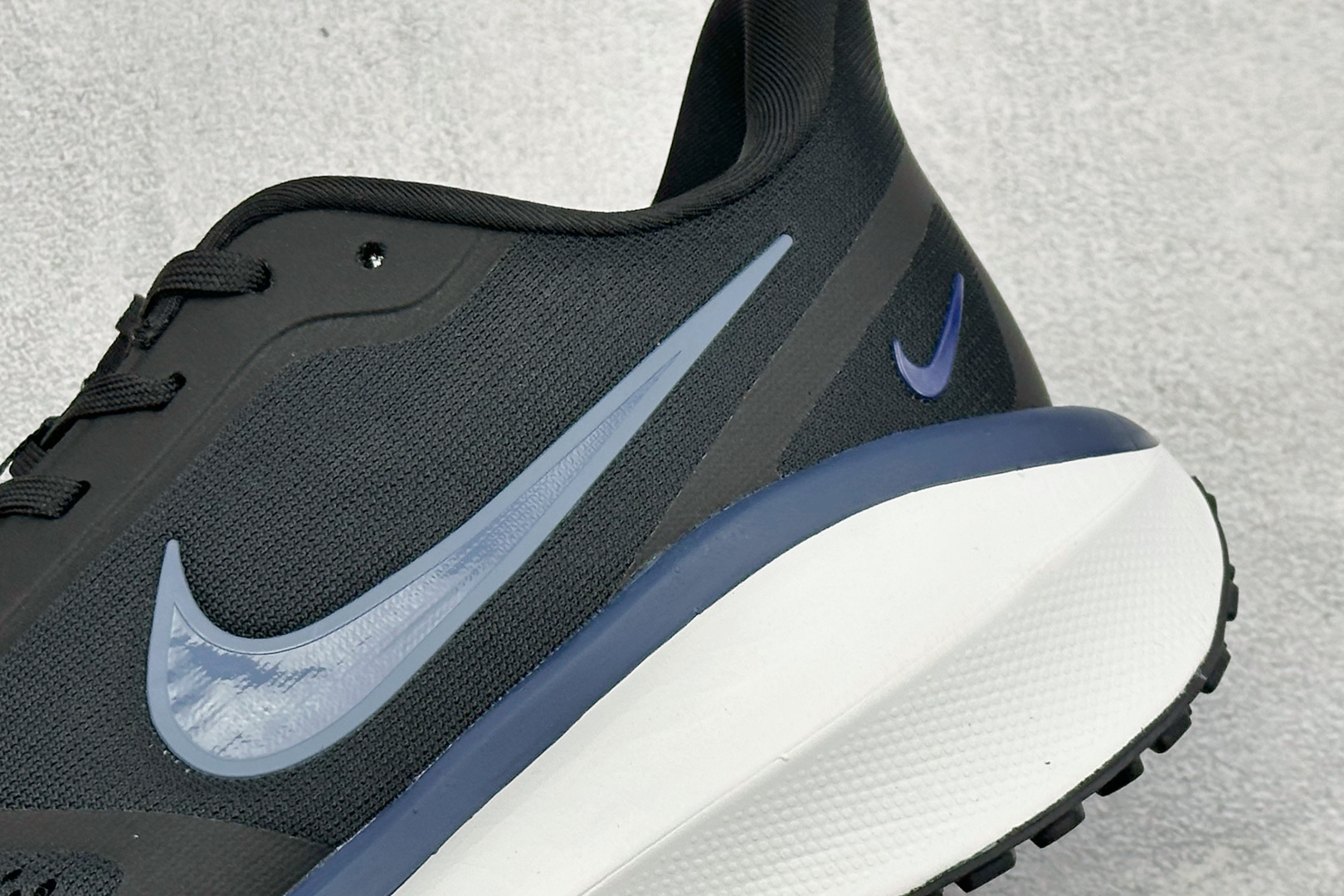 190 Nike Zoom Winflo 登月网面透气跑步鞋 YB2528-003