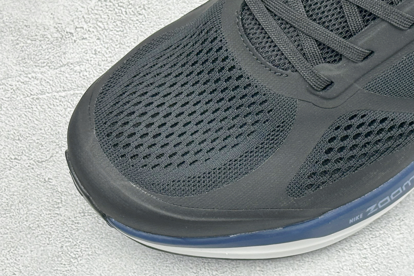 190 Nike Zoom Winflo 登月网面透气跑步鞋 YB2528-003