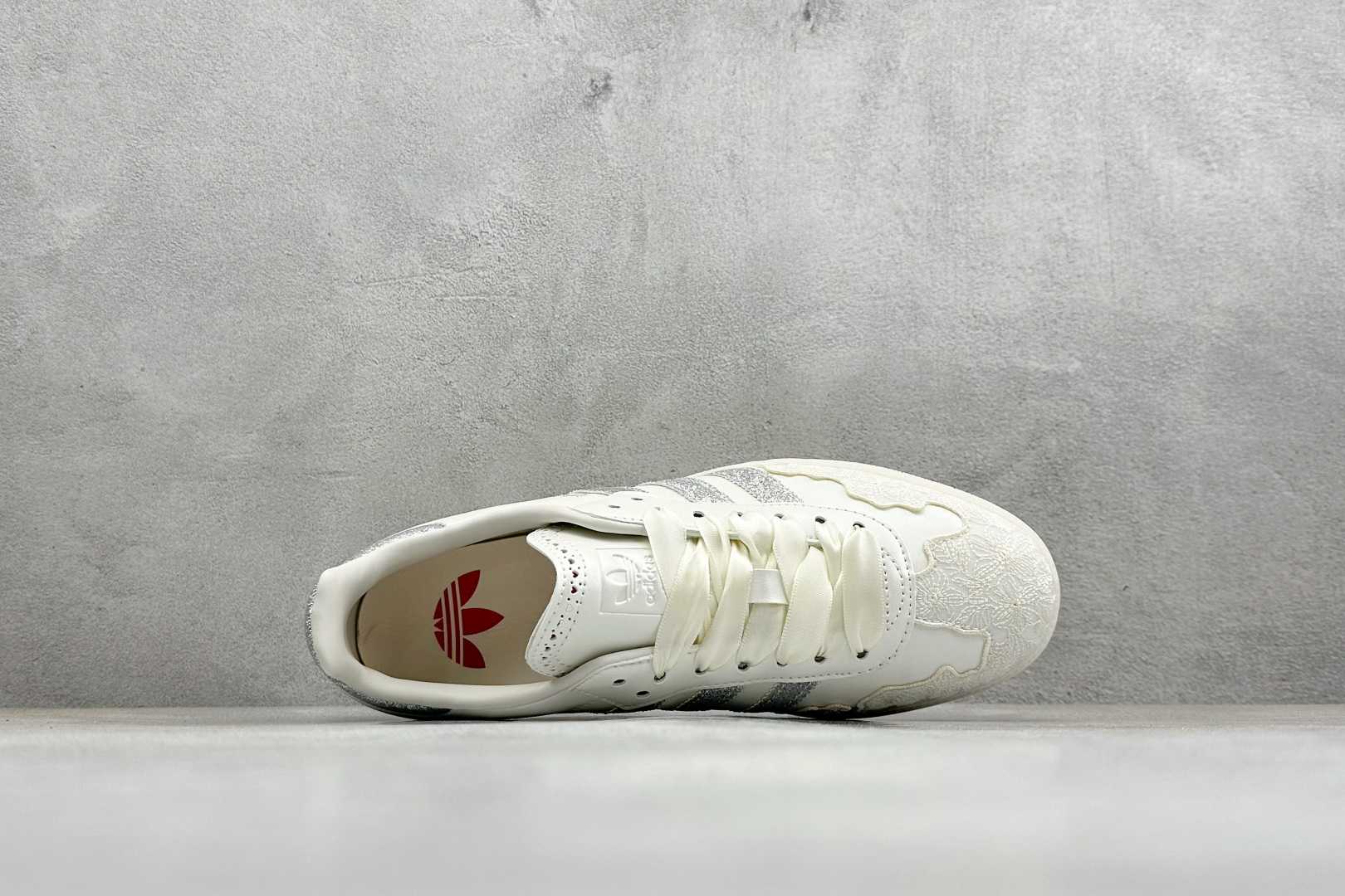 190 HZ版Adidas Originals Samba 阿迪达斯三叶草 桑巴舞系列绅士德训足球风百搭低帮休闲运动板鞋 HP3658-Chinese UA Cheap High Quatity Brand Clothes Bags handbags Sneakers wholesale wholesaler seller from China Factory suppliers Fashion Clothing Shoes best Quality Beautiful Price 190 HZ版Adidas Originals Samba 阿迪达斯三叶草 桑巴舞系列绅士德训足球风百搭低帮休闲运动板鞋 HP3658