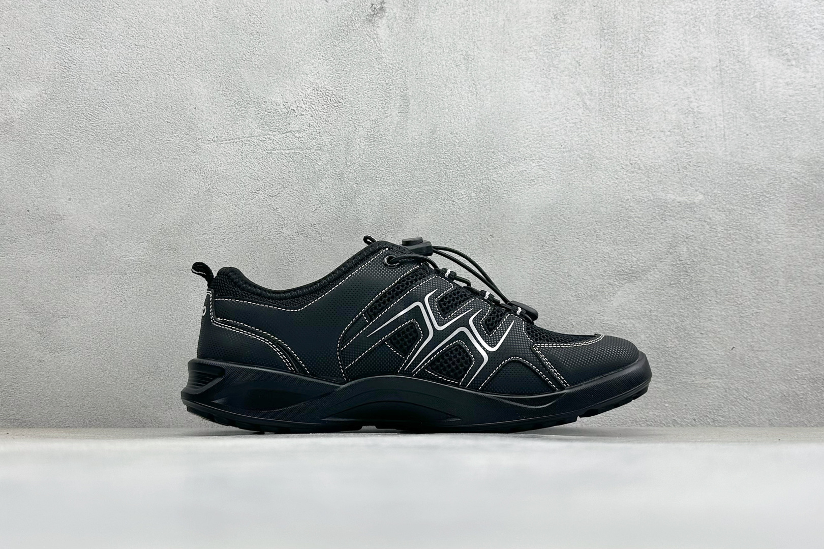 220 W1版春夏季新款 ECCO/爱步乐酷系列 休闲百搭网格条纹 8257445