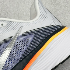RS版NK AIR ZOOM PEGASUS 42 登月休闲运动跑鞋兼顾迅疾外观和稳固脚感 后跟覆面和中 RS版NK AIR ZOOM PEGASUS 42 登月休闲运动跑鞋兼顾迅疾外观和稳固脚感 后跟覆面和中