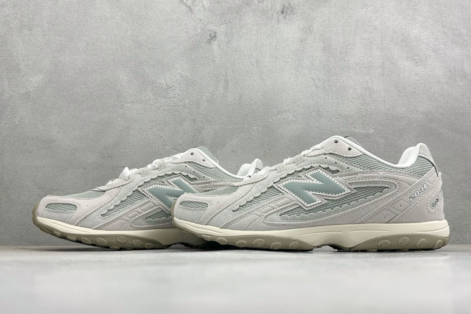 220 New Balance 新百伦204 复古休闲运动百搭老爹跑步鞋 U204L6A6