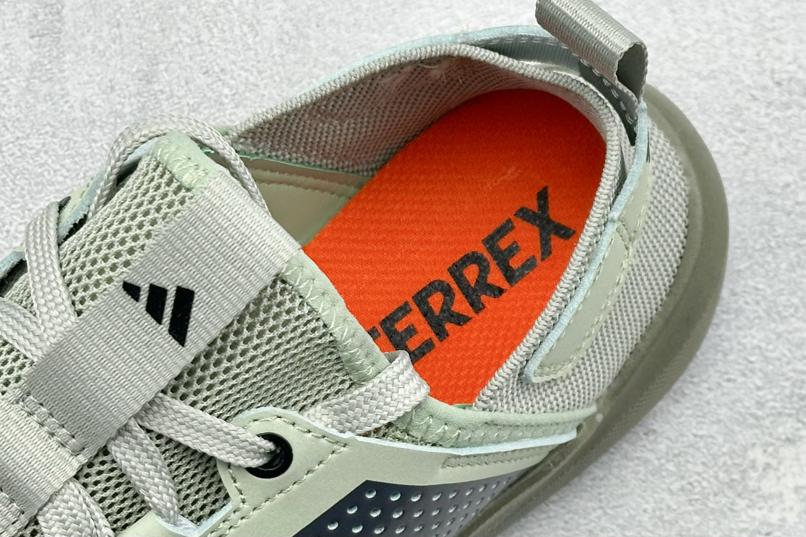 150 Adidas Terrex Daroga 25 阿迪达斯 户外休闲运动鞋 HQ7136-Chinese UA Cheap High Quatity Brand Clothes Bags handbags Sneakers wholesale wholesaler seller from China Factory suppliers Fashion Clothing Shoes best Quality Beautiful Price 150 Adidas Terrex Daroga 25 阿迪达斯 户外休闲运动鞋 HQ7136