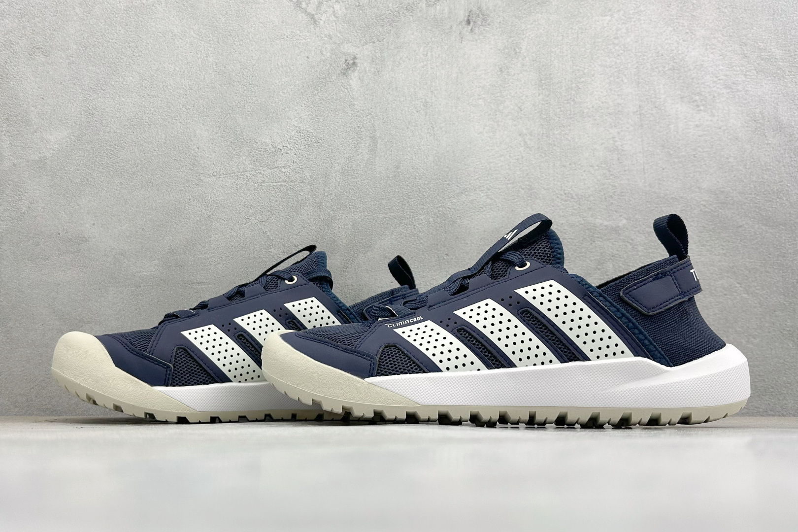 150 Adidas Terrex Daroga 25 阿迪达斯 户外休闲运动鞋 HQ9172