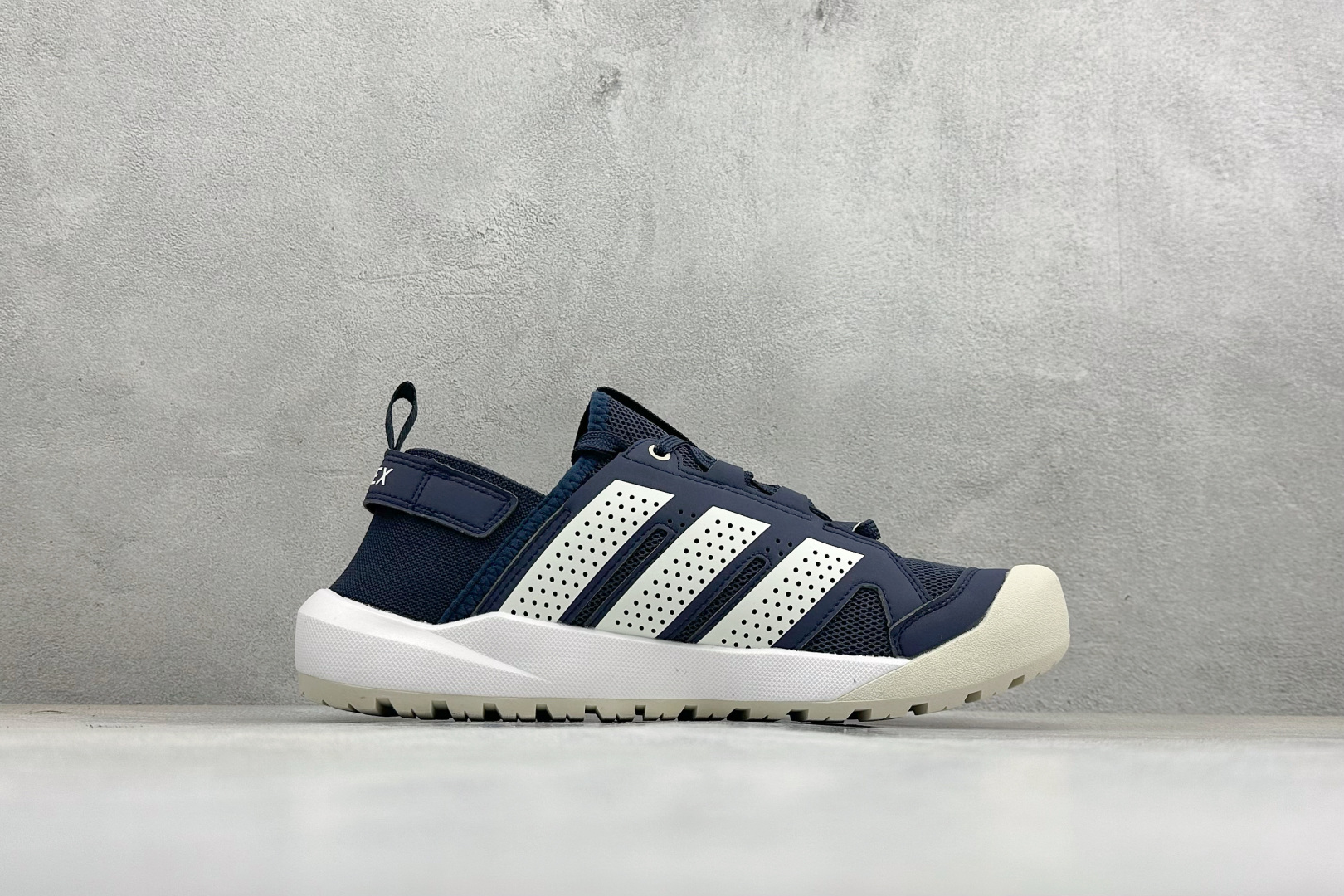 150 Adidas Terrex Daroga 25 阿迪达斯 户外休闲运动鞋 HQ9172