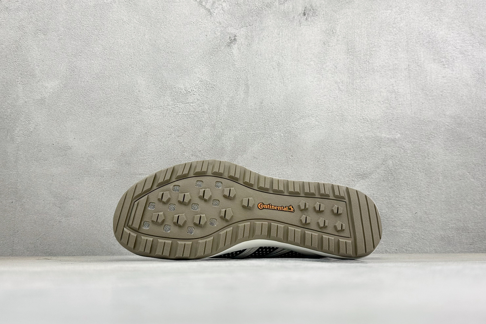 150 Adidas Terrex Daroga 25 阿迪达斯 户外休闲运动鞋 HP7134-Chinese UA Cheap High Quatity Brand Clothes Bags handbags Sneakers wholesale wholesaler seller from China Factory suppliers Fashion Clothing Shoes best Quality Beautiful Price 150 Adidas Terrex Daroga 25 阿迪达斯 户外休闲运动鞋 HP7134