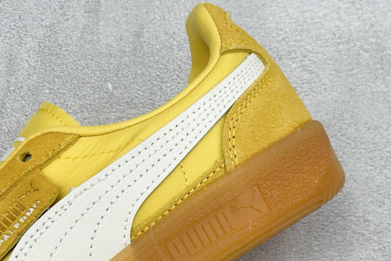 TPuma Palermo 复古单品彪马 防滑耐磨低帮德训板鞋 399341-04-Top High Quatity Cheap Sneakers Fashion Clothing Clothes Bags handbags Shoes of all Brand wholesale With The best Quality And Beautiful Price from China Factory Chinese suppliers wholesaler seller TPuma Palermo 复古单品彪马 防滑耐磨低帮德训板鞋 399341-04
