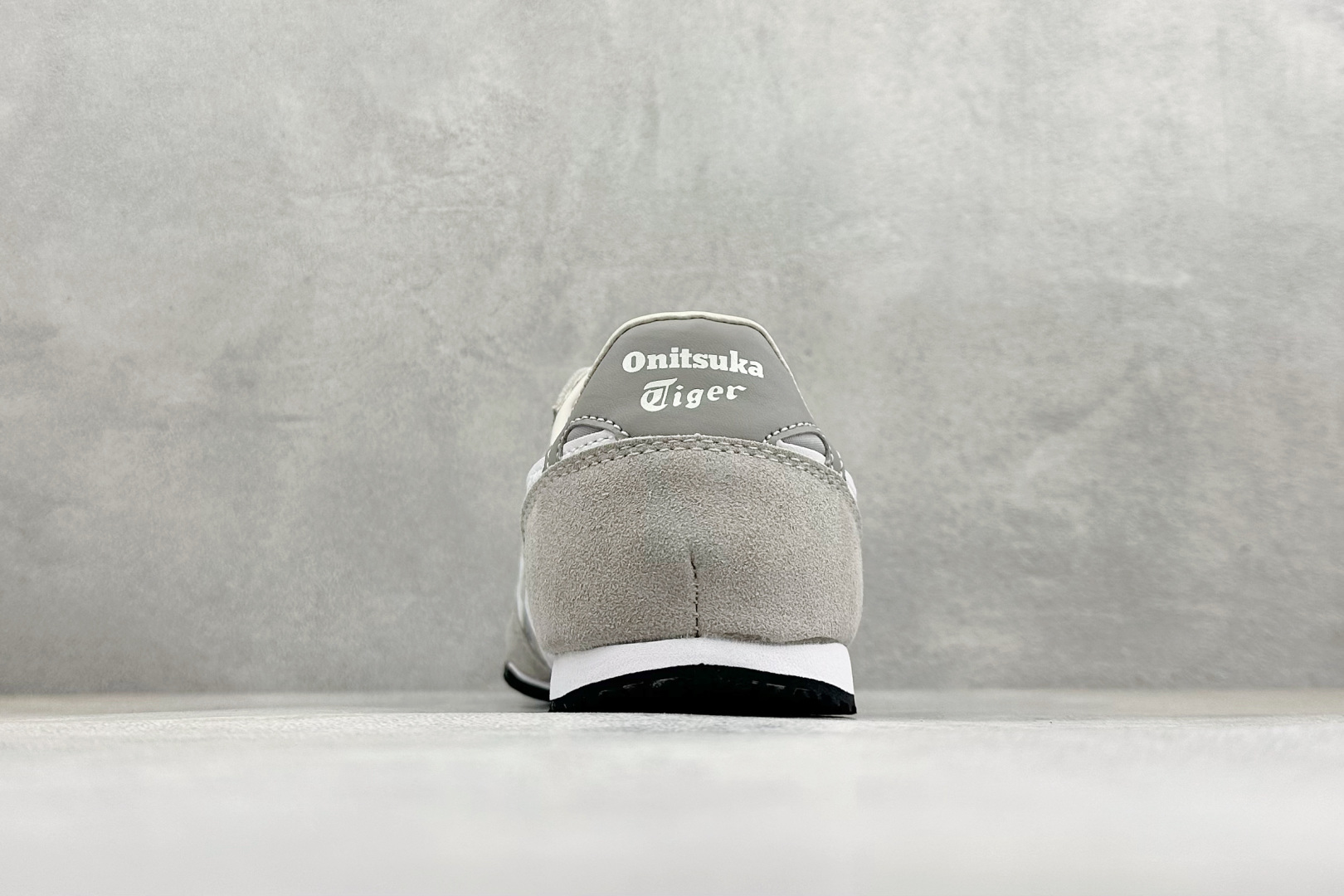 150 CH版Onitsuka Serrano 系列 亚瑟士鬼冢虎 复古经典板鞋 1183B400-002