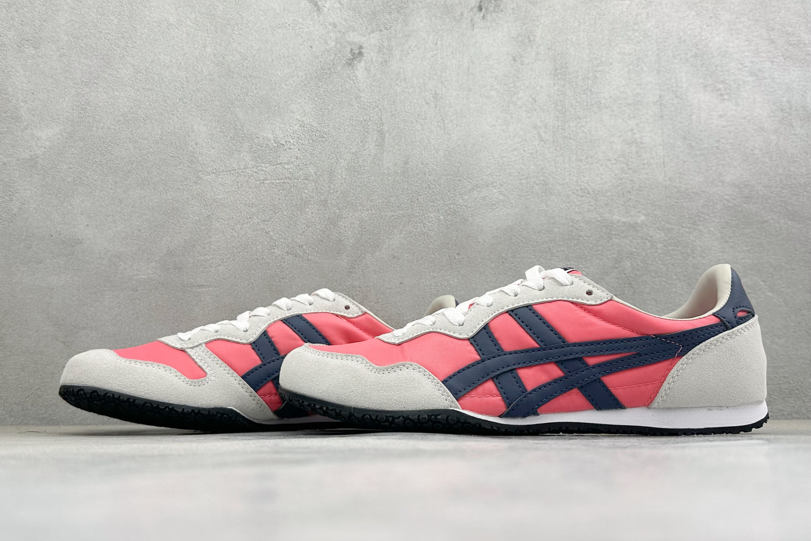 150 CH版Onitsuka Serrano 系列 亚瑟士鬼冢虎 复古经典板鞋 1183B400-701