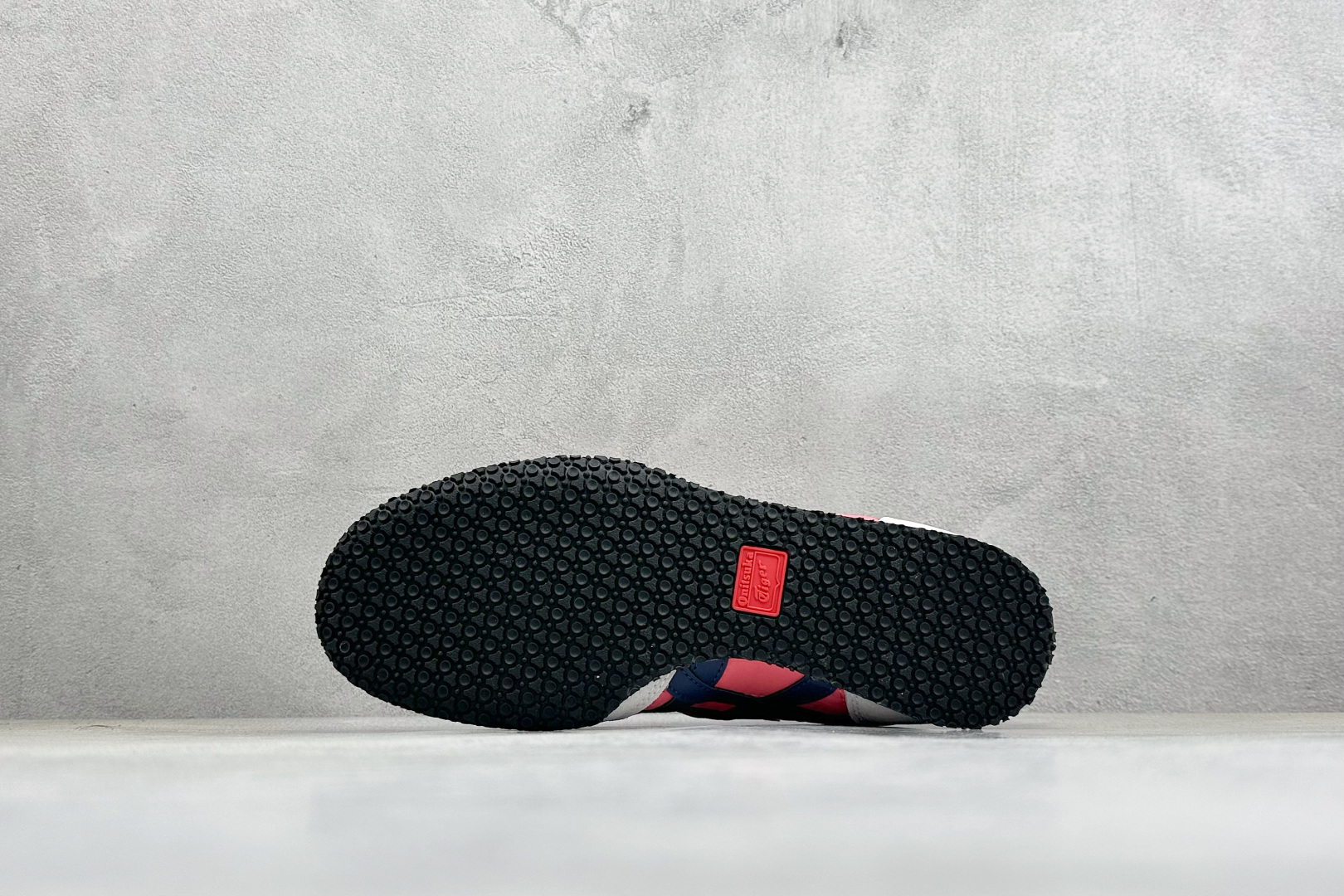 150 CH版Onitsuka Serrano 系列 亚瑟士鬼冢虎 复古经典板鞋 1183B400-701