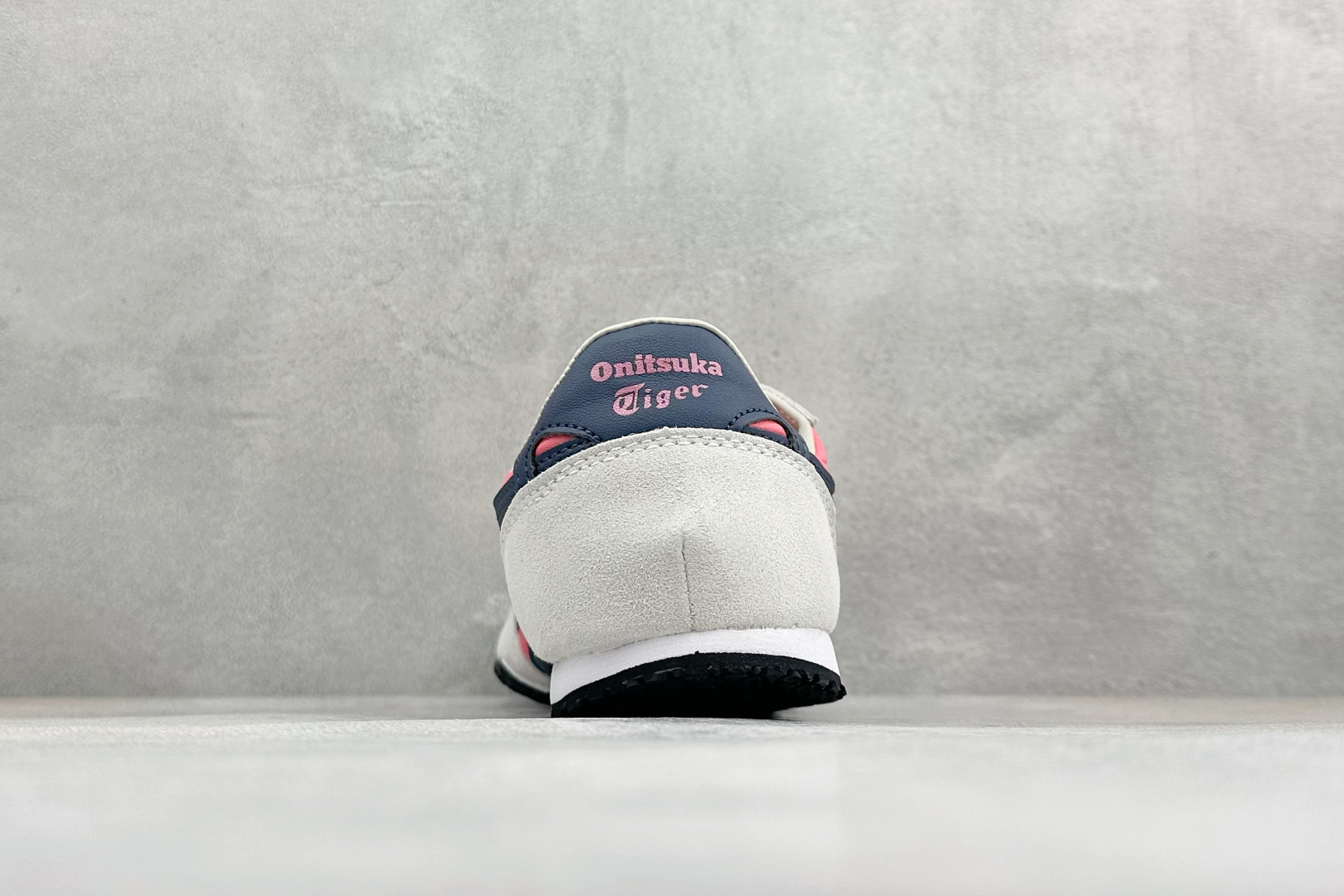 150 CH版Onitsuka Serrano 系列 亚瑟士鬼冢虎 复古经典板鞋 1183B400-701