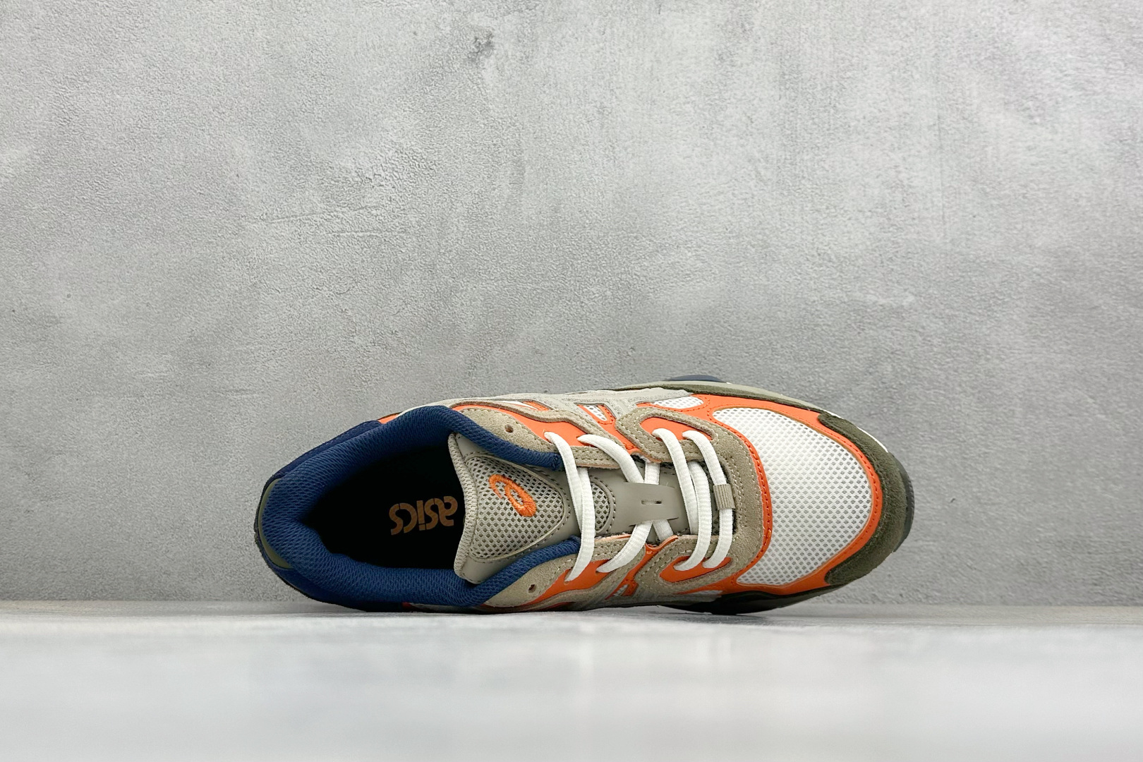 180 ASICS/亚瑟士GEL-N透气网眼鞋面配合部分合成革材质 采用全新AHAR+橡胶材质 更加耐磨 1203A383-108