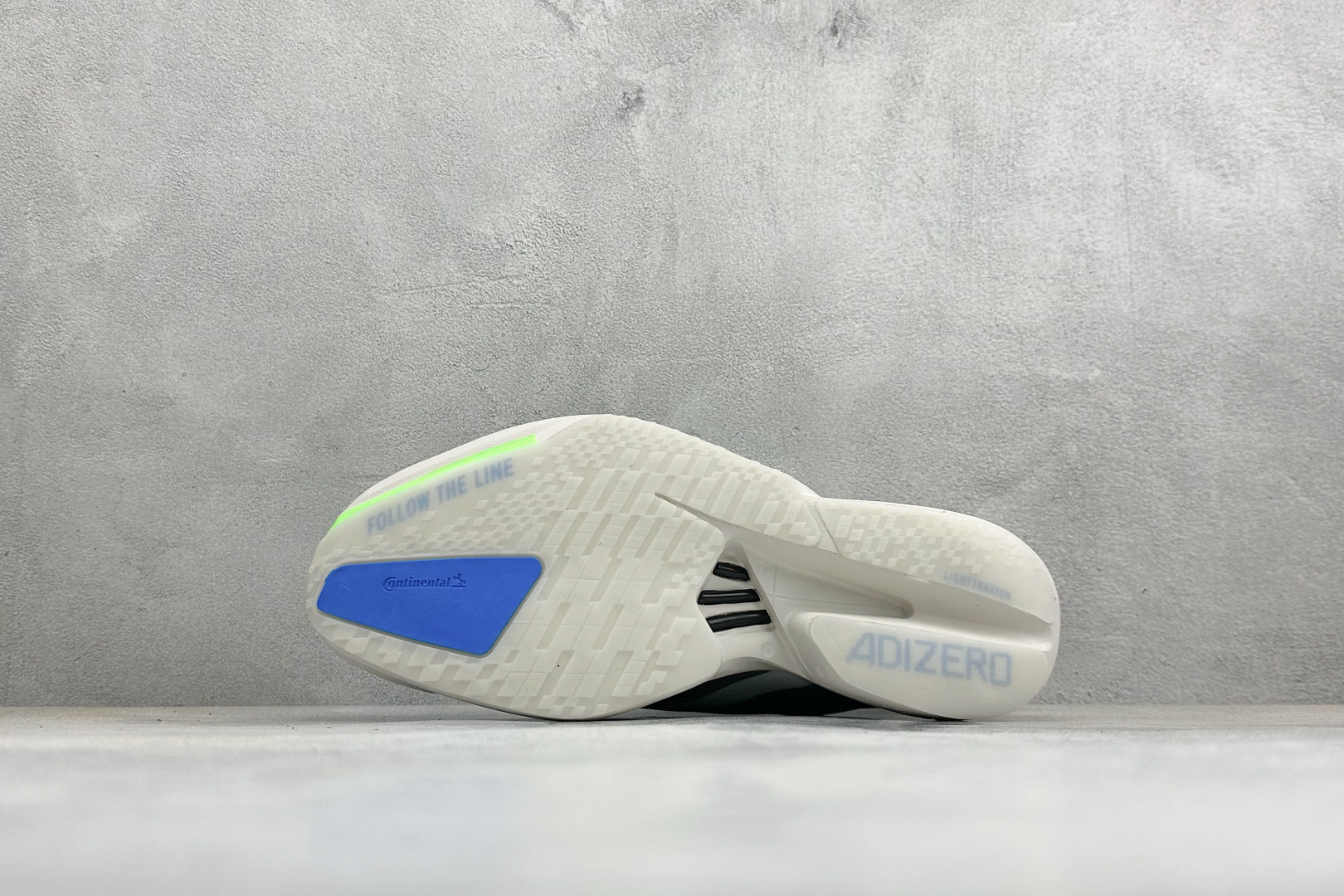 190 Adidas Adizero Adios 4 M 阿迪透气轻盈低帮跑步鞋 JS2579