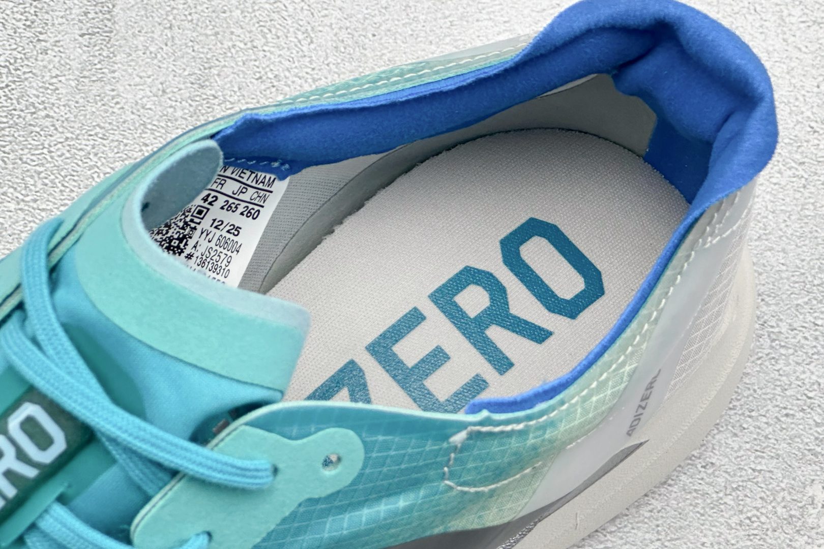 190 Adidas Adizero Adios 4 M 阿迪透气轻盈低帮跑步鞋 JS2579