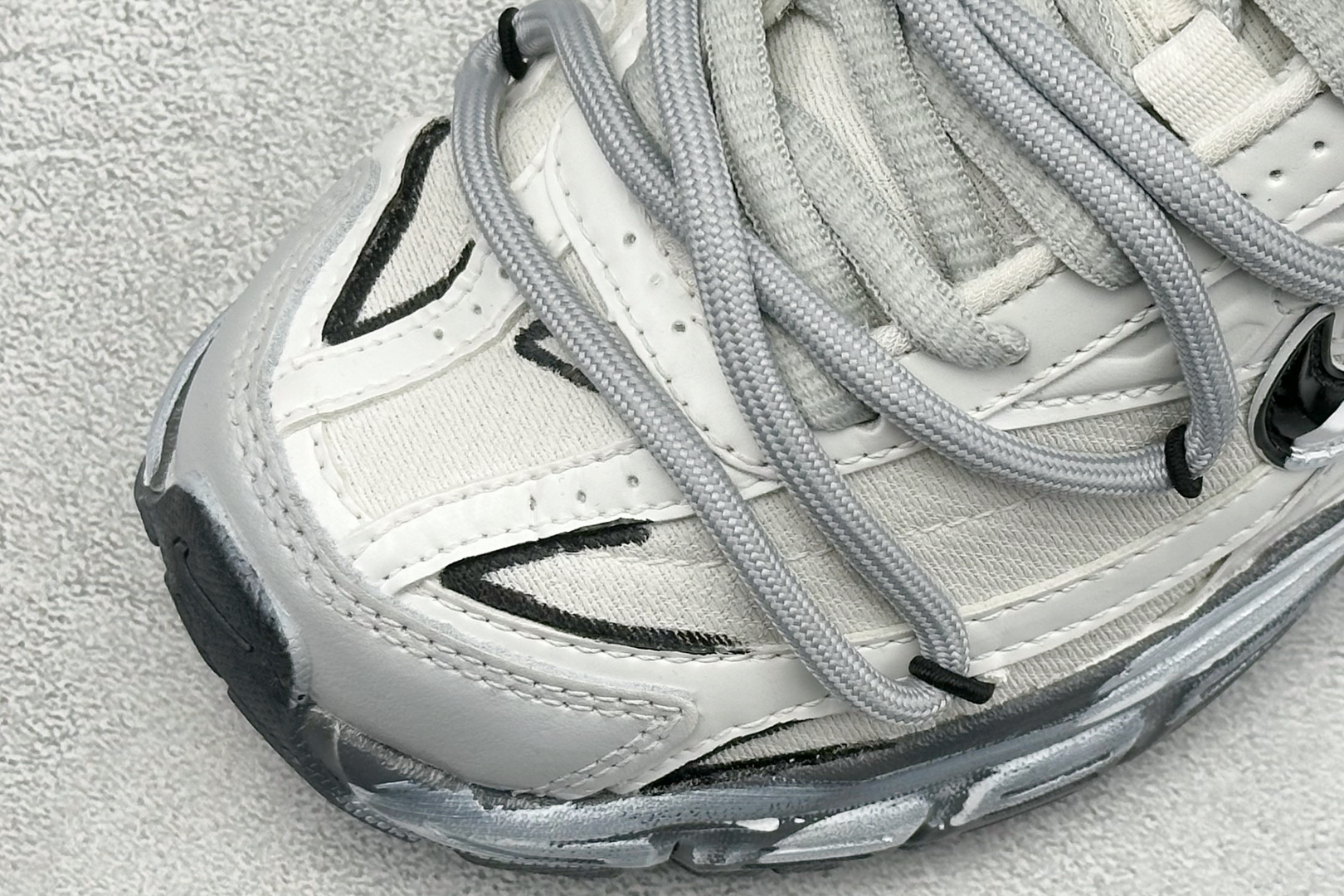 NIKE INITIATOR创始者系列复古休闲运动舒适跑鞋 394055-102-莆田鞋,莆田鞋货源,高仿鞋,高仿鞋货源,安福档口,莆田高仿鞋,莆田鞋批发,高仿鞋批发,莆田高仿运动鞋,高仿运动鞋,莆田运动鞋 NIKE INITIATOR创始者系列复古休闲运动舒适跑鞋 394055-102