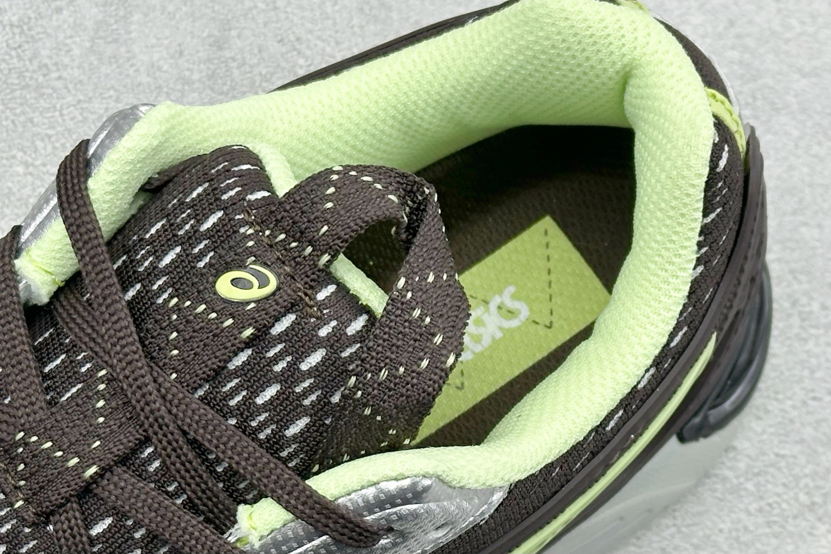 190 Asics UB12-S Gel-SD Lyte 亚瑟士舒适贴合跑步鞋 1203A665-300
