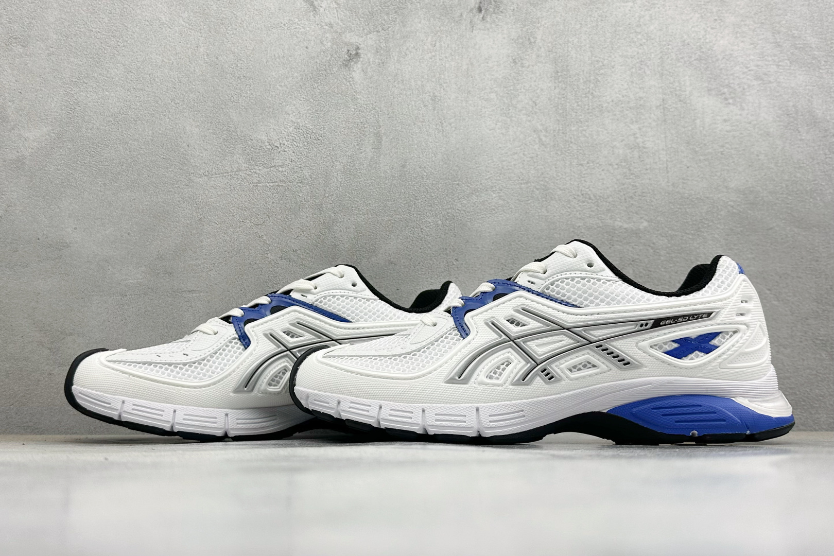 190 Asics UB12-S Gel-SD Lyte 亚瑟士舒适贴合跑步鞋 1203A886-100