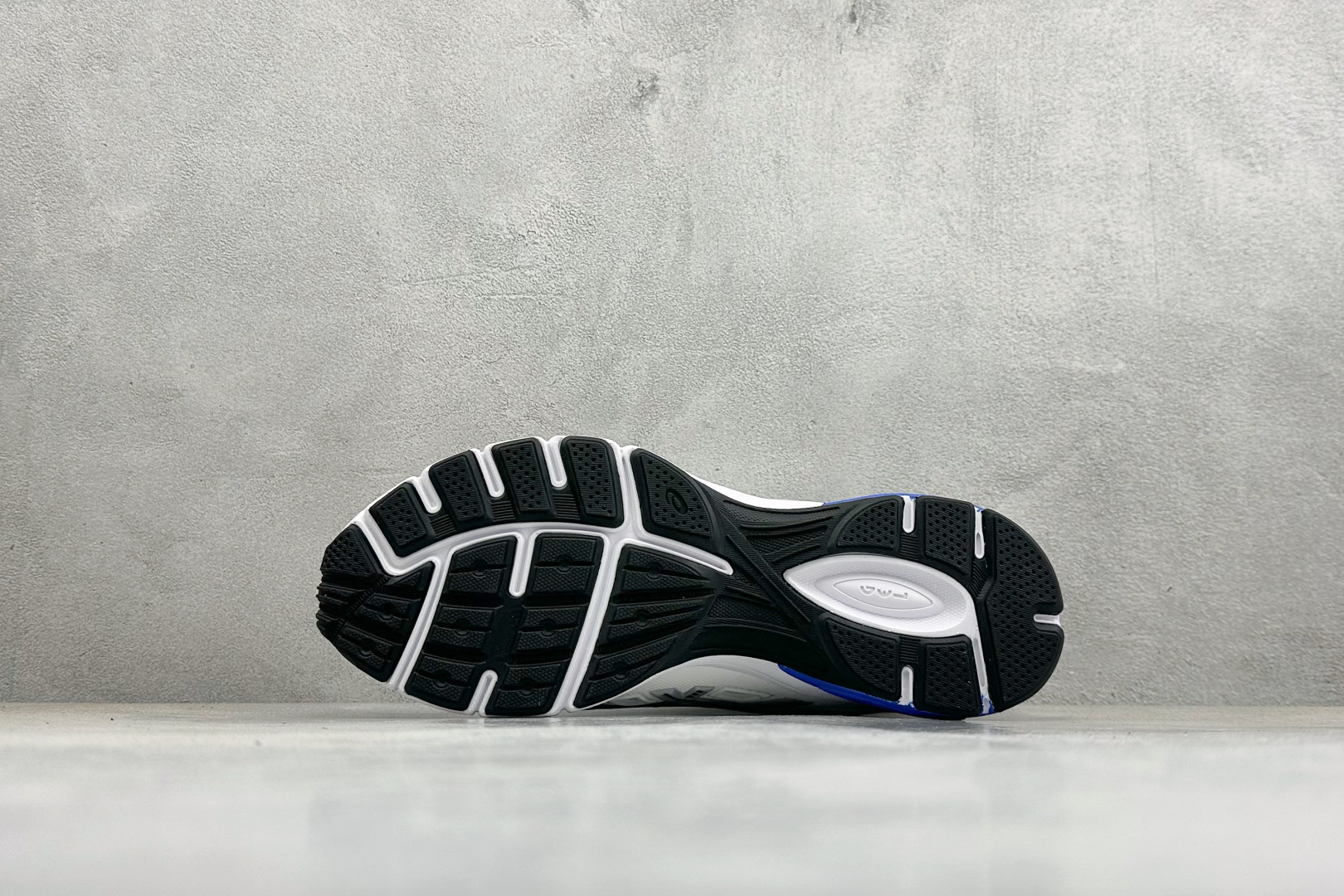 190 Asics UB12-S Gel-SD Lyte 亚瑟士舒适贴合跑步鞋 1203A886-100