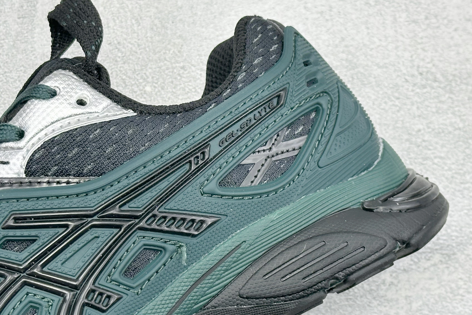190 Asics UB12-S Gel-SD Lyte 亚瑟士舒适贴合跑步鞋 1203A665-020