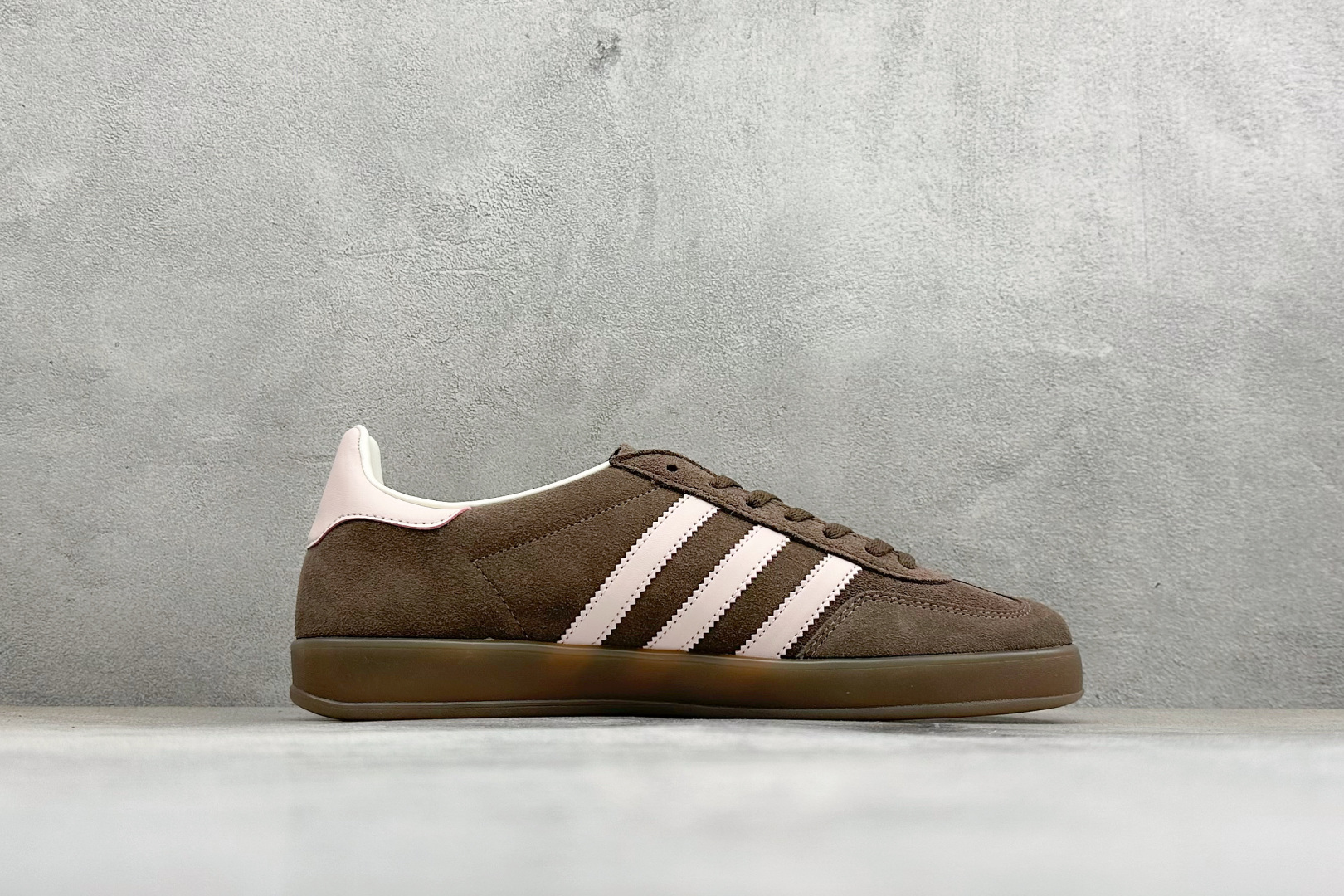 180 HZ版Adidas Originals Samba 阿迪达斯三叶草 桑巴舞系列绅士德训足球风百搭低帮休闲运动板鞋 JR2431