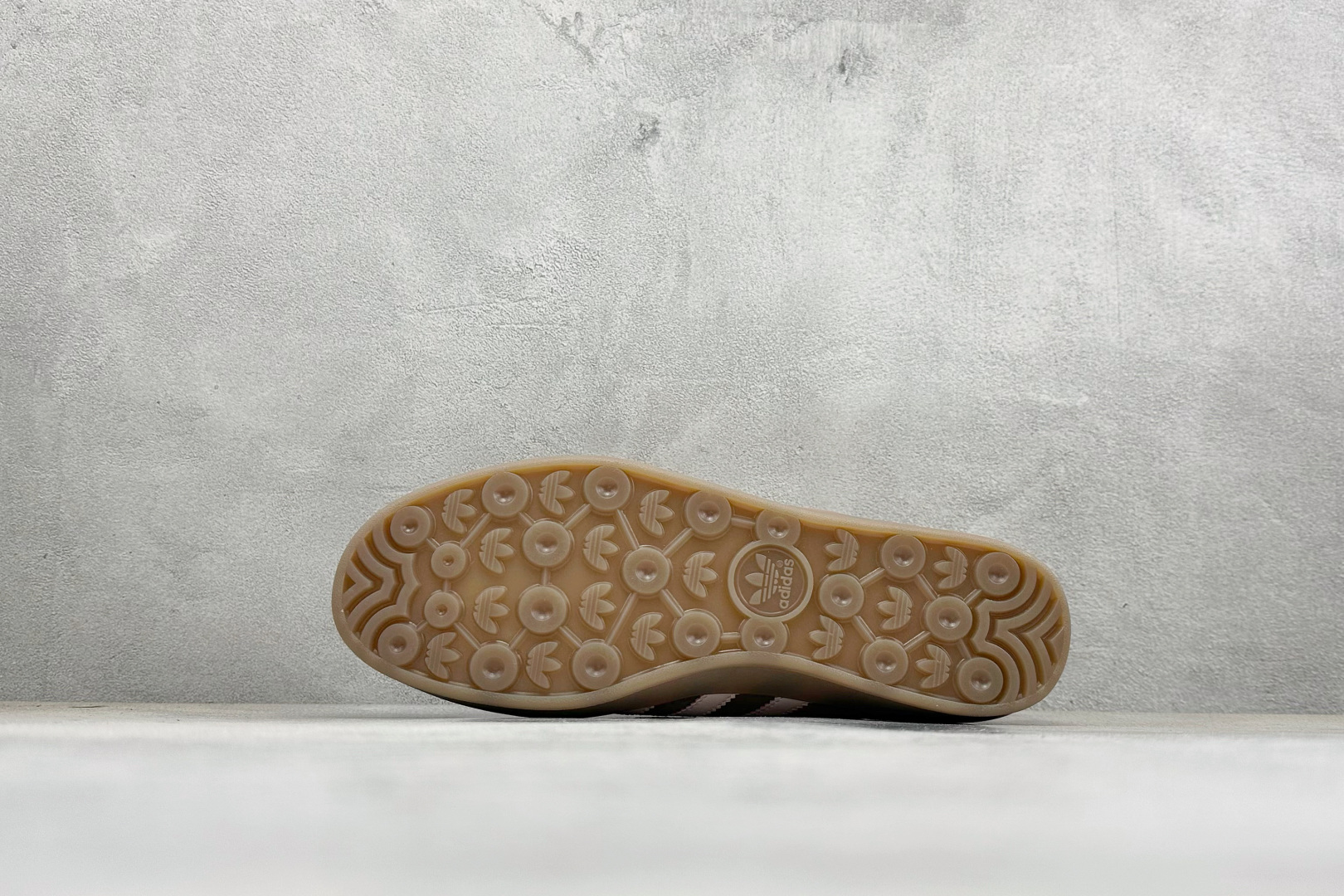 180 HZ版Adidas Originals Samba 阿迪达斯三叶草 桑巴舞系列绅士德训足球风百搭低帮休闲运动板鞋 JR2431