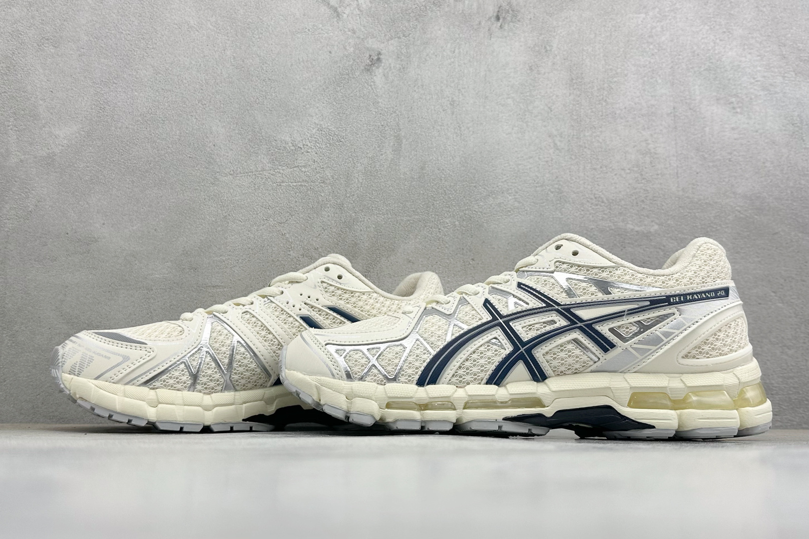 190 XR版Asics Gel-Kayano 20 亚瑟士 舒适百搭耐磨支撑透气 低帮跑步鞋 1203A388-104-Chinese UA Cheap High Quatity Brand Clothes Bags handbags Sneakers wholesale wholesaler seller from China Factory suppliers Fashion Clothing Shoes best Quality Beautiful Price 190 XR版Asics Gel-Kayano 20 亚瑟士 舒适百搭耐磨支撑透气 低帮跑步鞋 1203A388-104