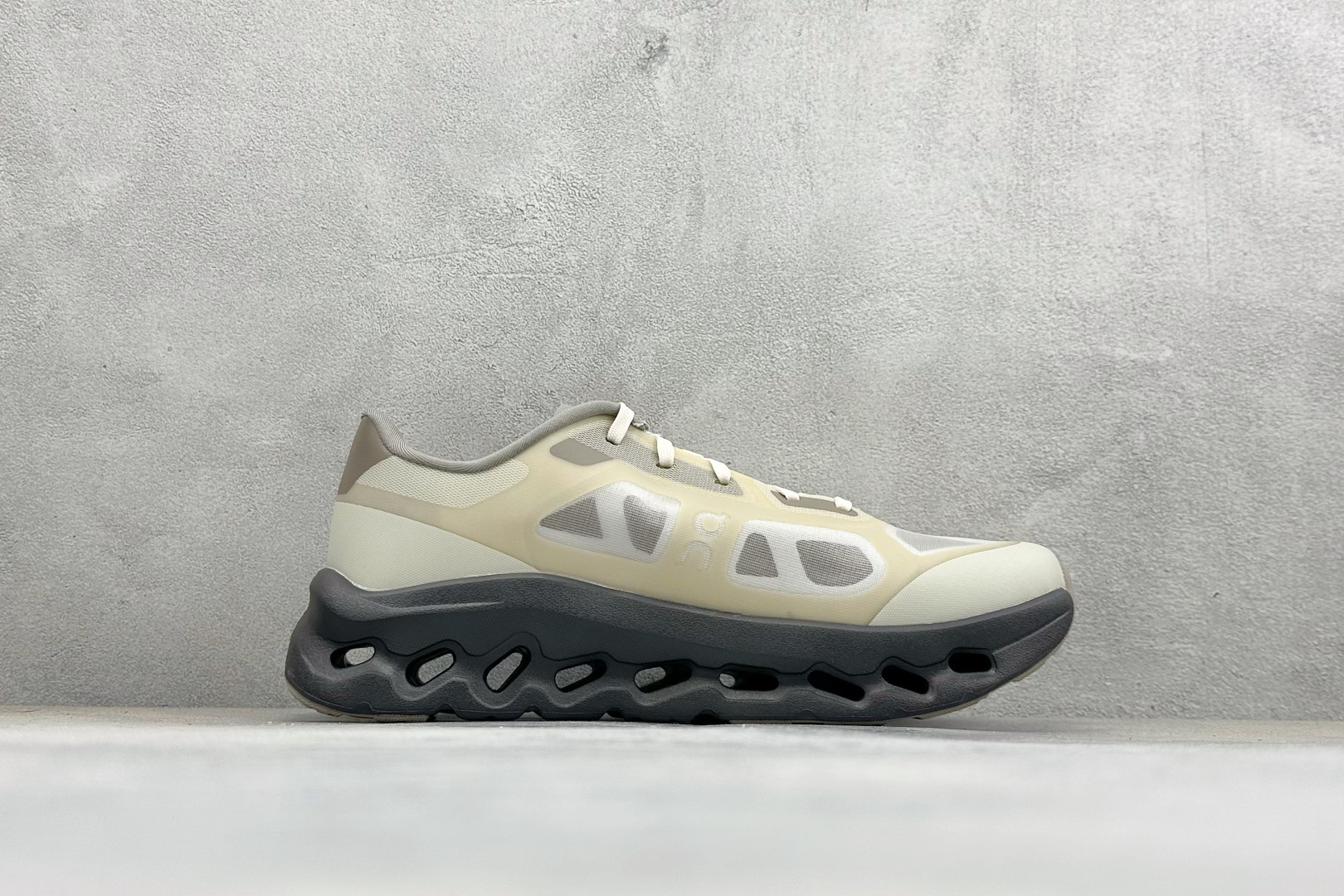 170 XF版On Cloudtilt Remix 昂跑舒适低帮跑步鞋 3MG1027-Chinese UA Cheap High Quatity Brand Clothes Bags handbags Sneakers wholesale wholesaler seller from China Factory suppliers Fashion Clothing Shoes best Quality Beautiful Price 170 XF版On Cloudtilt Remix 昂跑舒适低帮跑步鞋 3MG1027