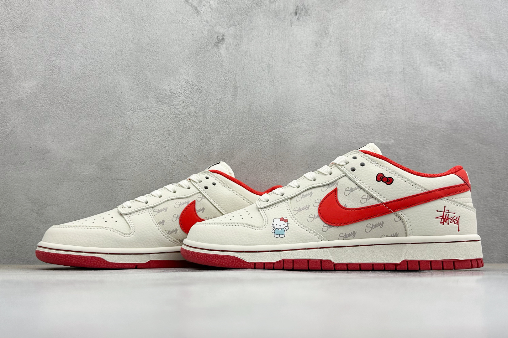 SC版Nike SB Dunk Low x Stussy Hello Kitty 白红 SG6688-011