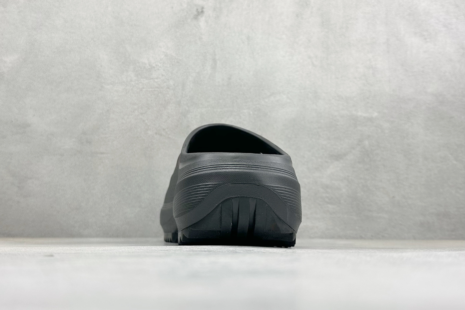 120 Y版Adidas OZWAVE CLozeave CL阿迪达斯 百搭舒适 防磨防滑包头拖鞋 JR6761