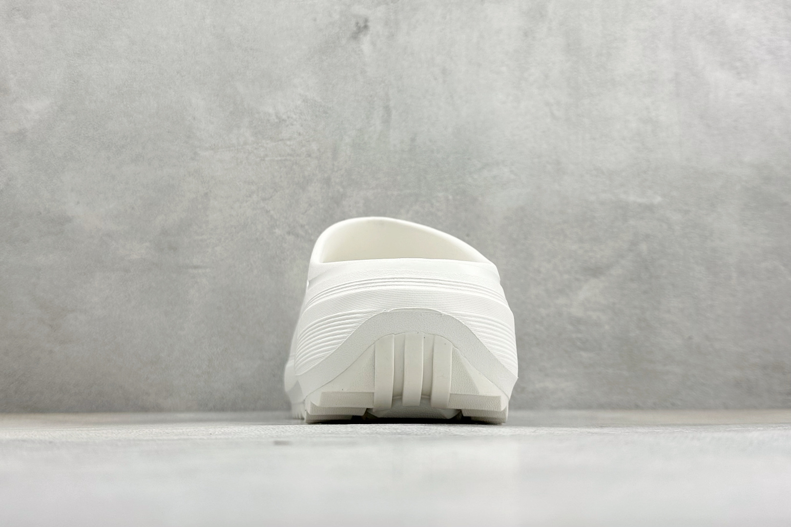 120 Y版Adidas OZWAVE CLozeave CL阿迪达斯 百搭舒适 防磨防滑包头拖鞋 JR9272