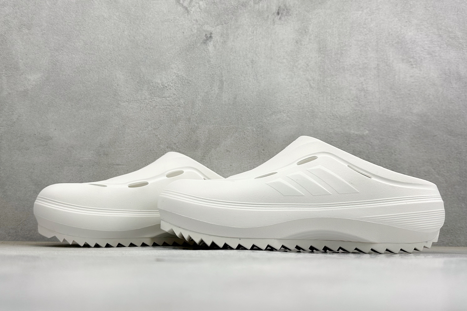 120 Y版Adidas OZWAVE CLozeave CL阿迪达斯 百搭舒适 防磨防滑包头拖鞋 JR9272