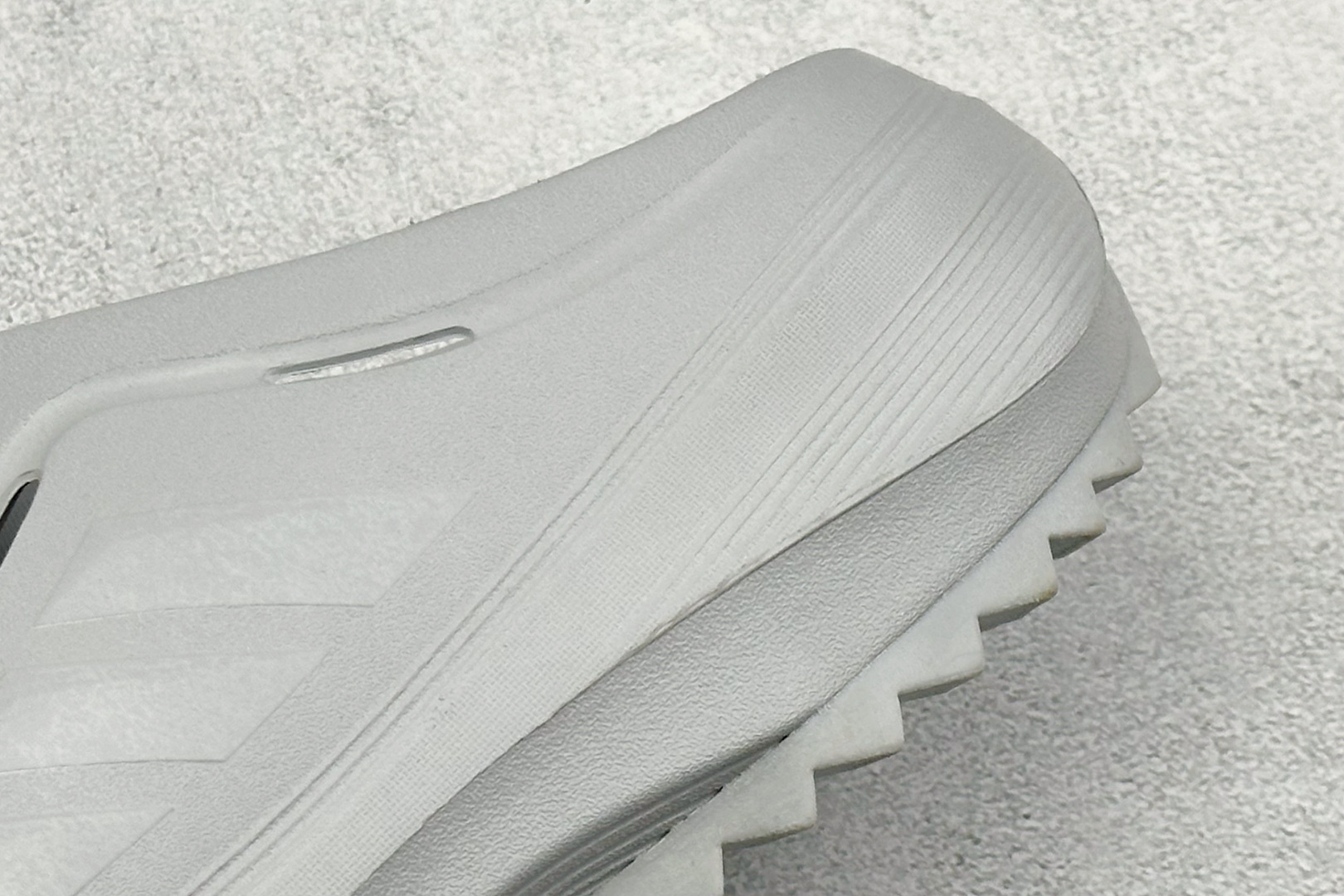 120 Y版Adidas OZWAVE CLozeave CL阿迪达斯 百搭舒适 防磨防滑包头拖鞋 JR6760