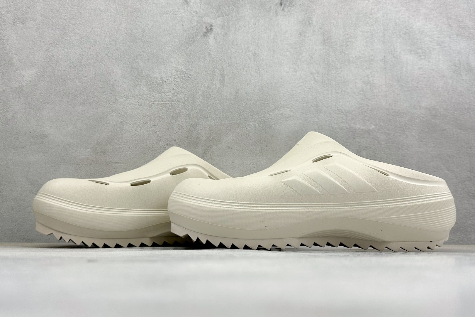 120 Y版Adidas OZWAVE CLozeave CL阿迪达斯 百搭舒适 防磨防滑包头拖鞋 JR6758